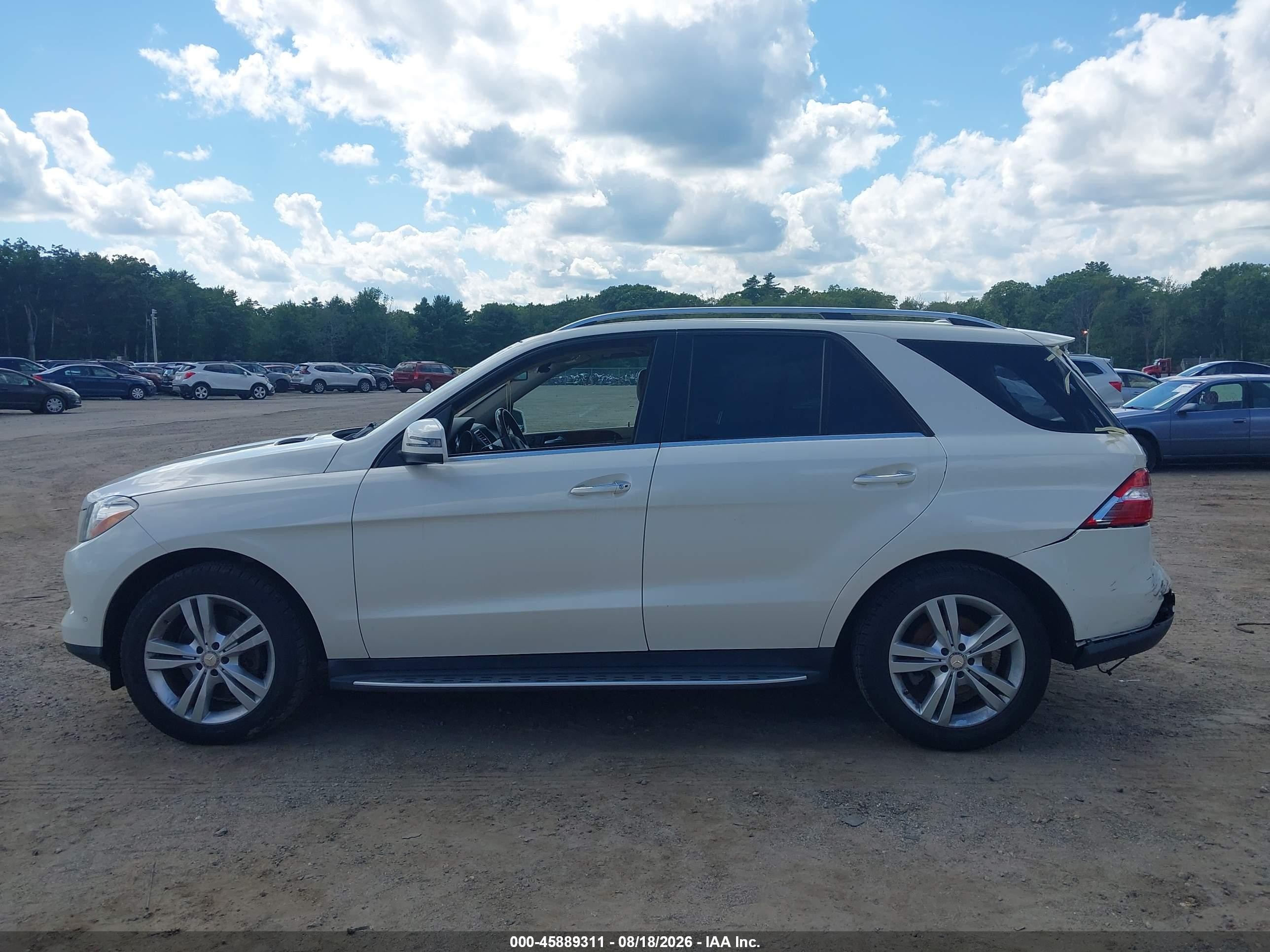 2013 Mercedes-benz Ml 350 Bluetec 4matic White vin: 4JGDA2EB4DA137555