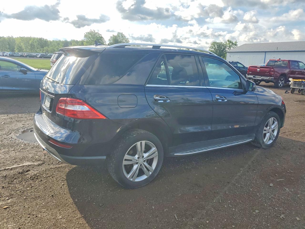 2013 Mercedes-benz Ml 350 Bluetec Blue vin: 4JGDA2EB4DA214750