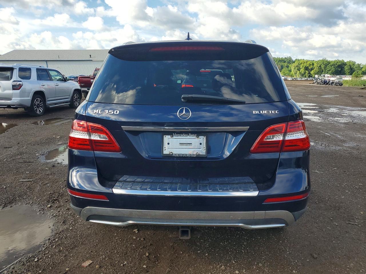 2013 Mercedes-benz Ml 350 Bluetec Blue vin: 4JGDA2EB4DA214750
