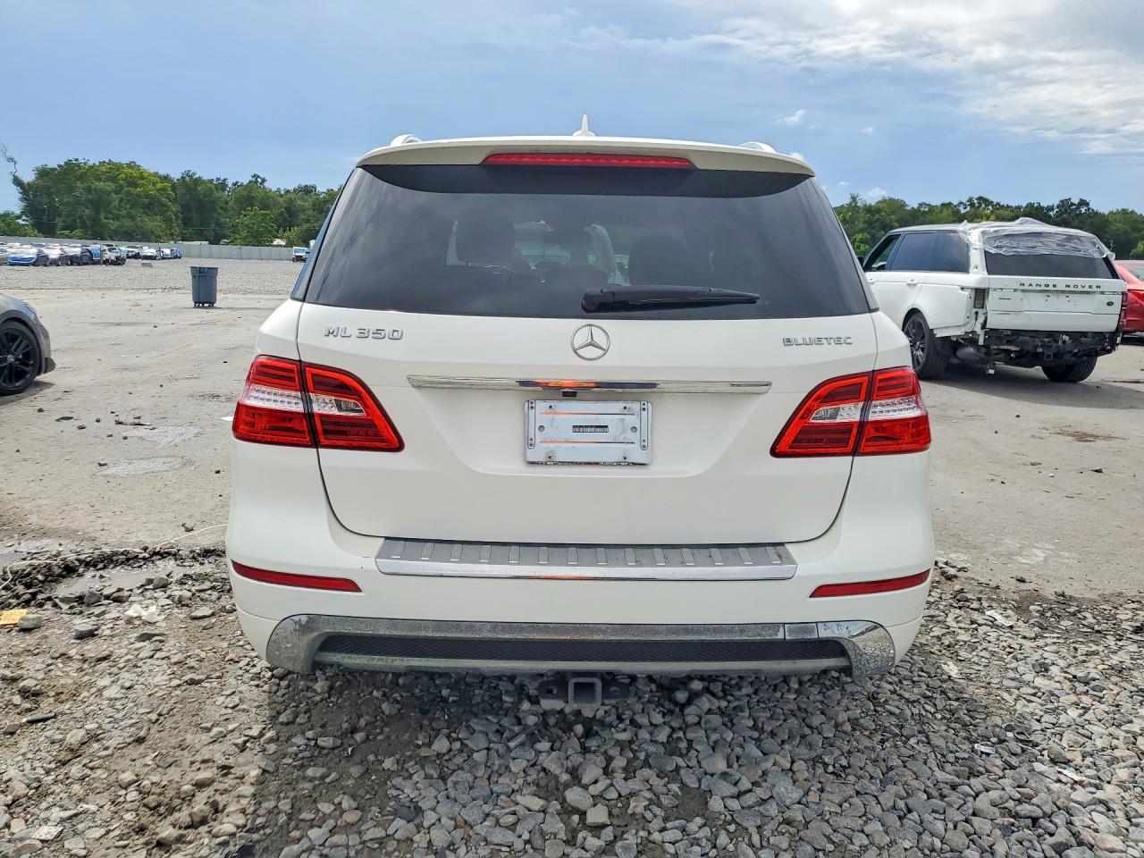 2014 Mercedes-benz Ml 350 Bluetec White vin: 4JGDA2EB4EA380669
