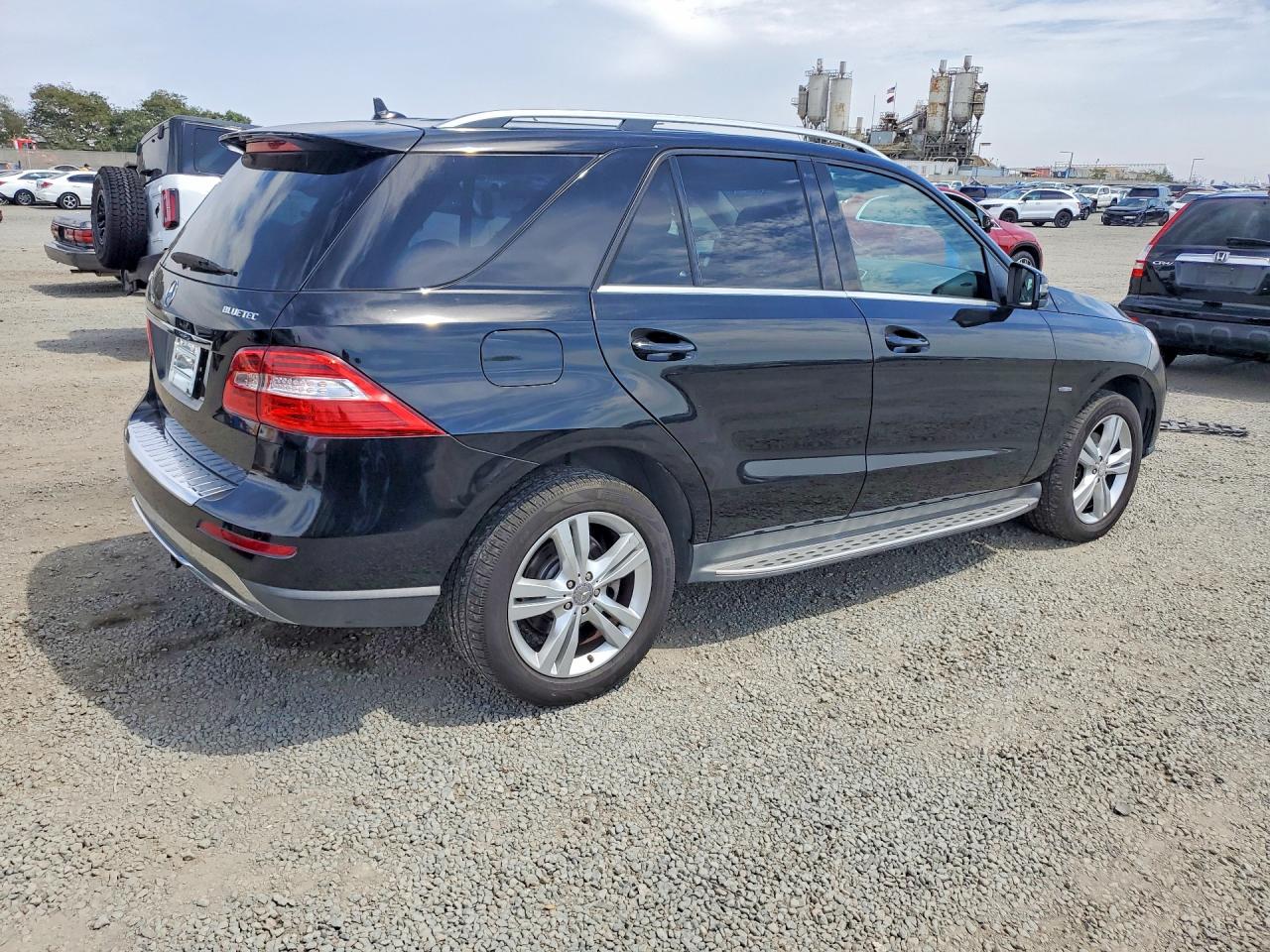 2012 Mercedes-benz Ml 350 Bluetec Black vin: 4JGDA2EB5CA022851