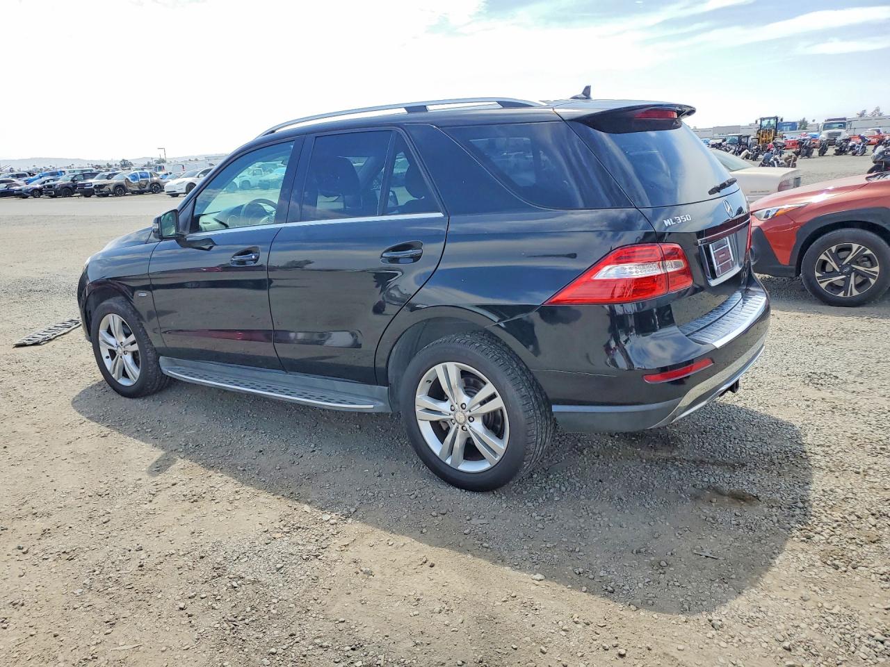 2012 Mercedes-benz Ml 350 Bluetec Black vin: 4JGDA2EB5CA022851