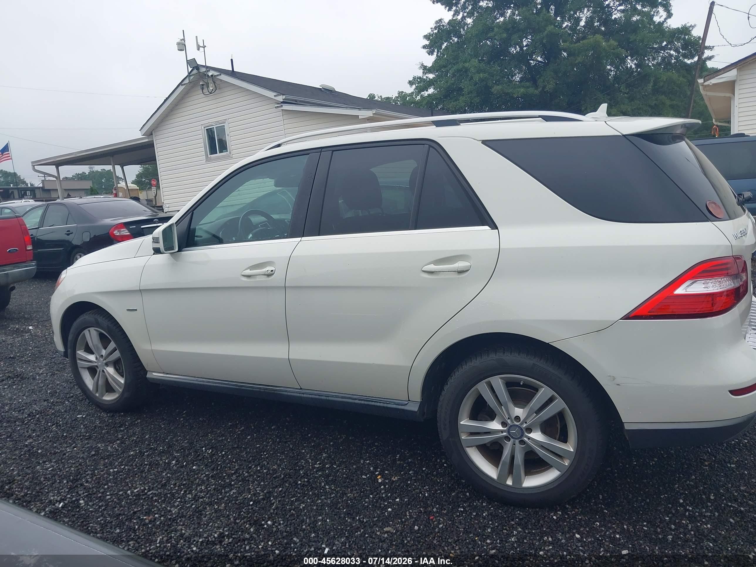 2012 Mercedes-benz Ml 350 Bluetec 4matic White vin: 4JGDA2EB8CA095292