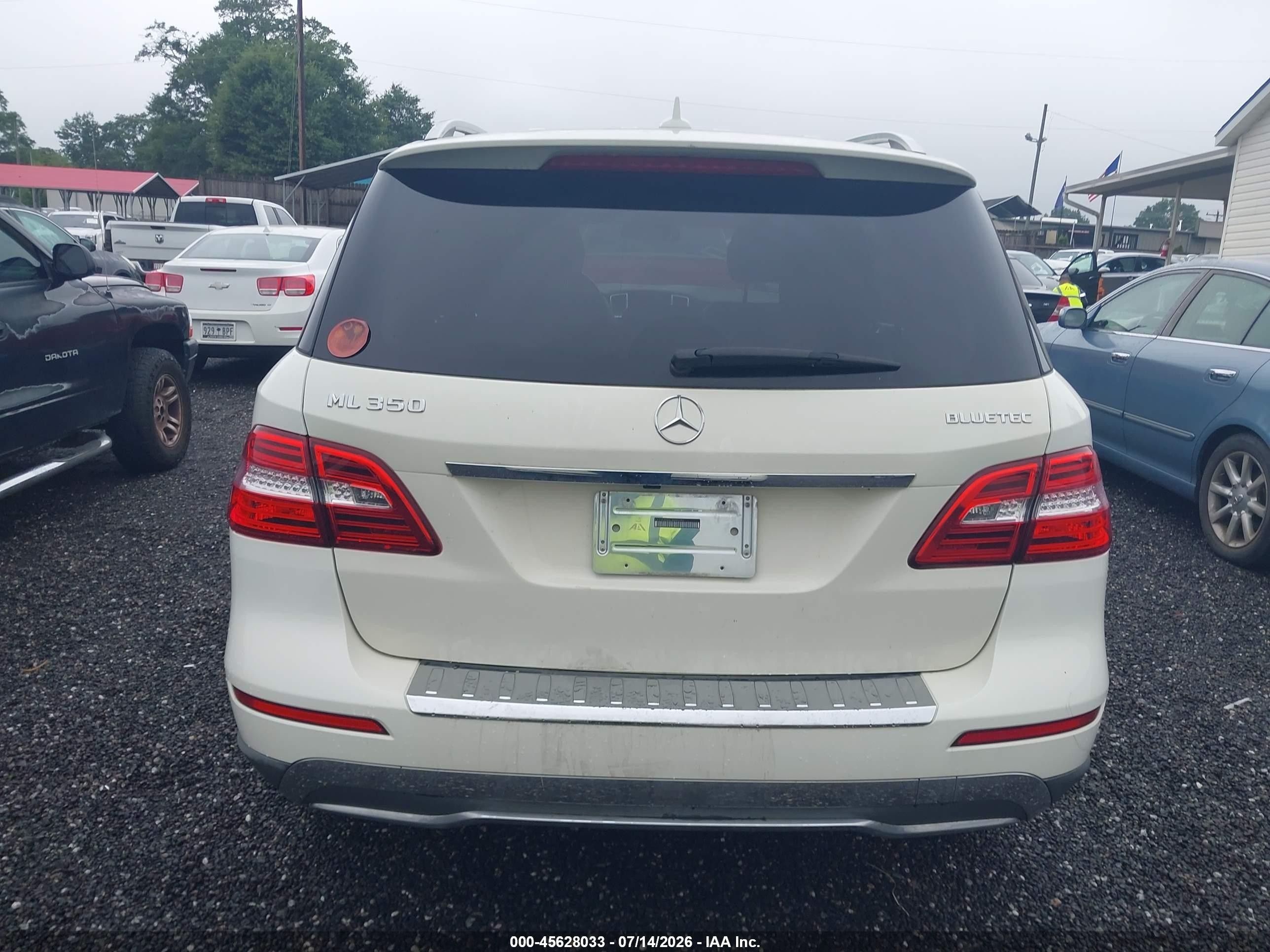 2012 Mercedes-benz Ml 350 Bluetec 4matic White vin: 4JGDA2EB8CA095292