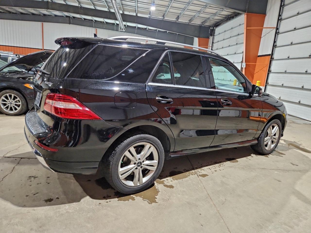 2013 Mercedes-benz Ml 350 Bluetec Black vin: 4JGDA2EB8DA216999