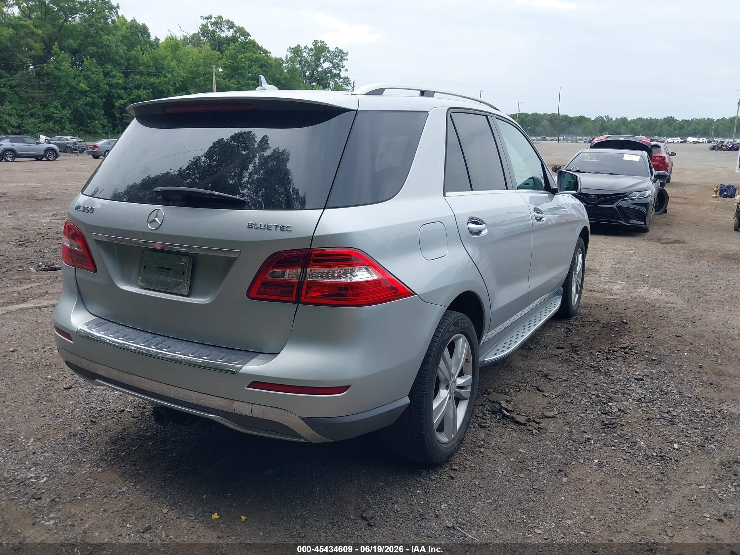 2014 Mercedes-benz Ml 350 Bluetec 4matic Silver vin: 4JGDA2EB9EA274993