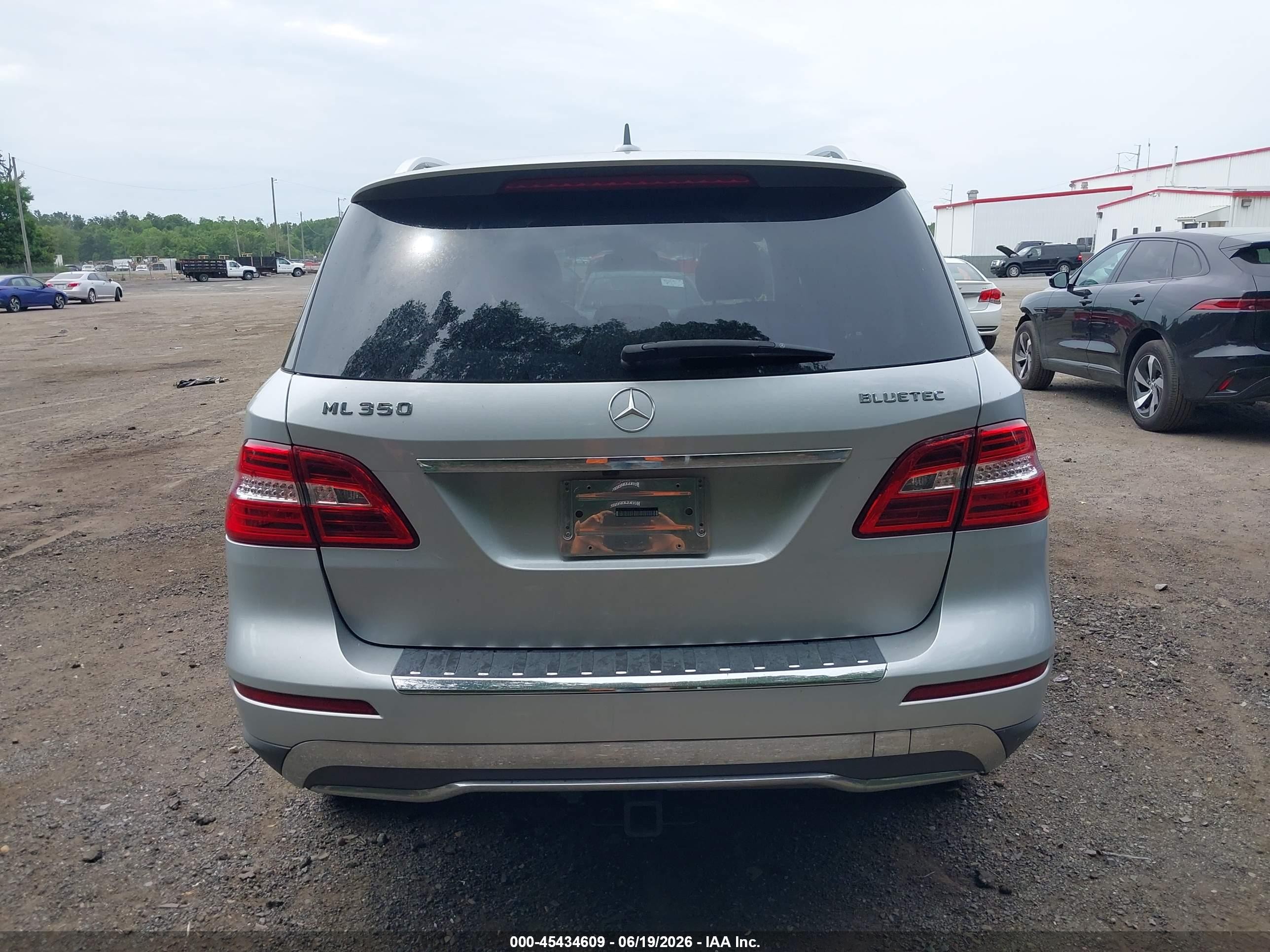 2014 Mercedes-benz Ml 350 Bluetec 4matic Silver vin: 4JGDA2EB9EA274993
