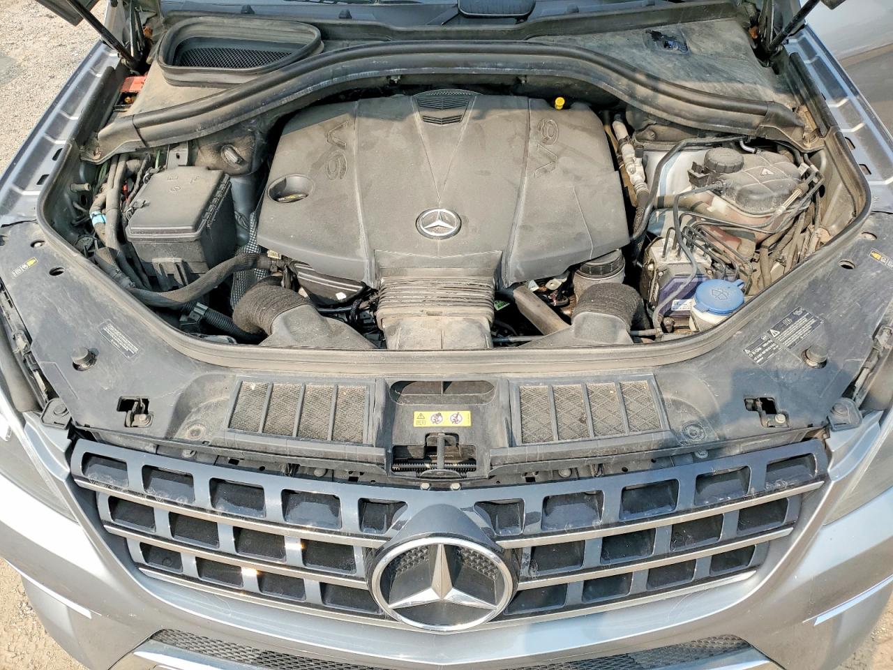 2015 Mercedes-benz Ml 350 Bluetec Silver vin: 4JGDA2EB9FA562482