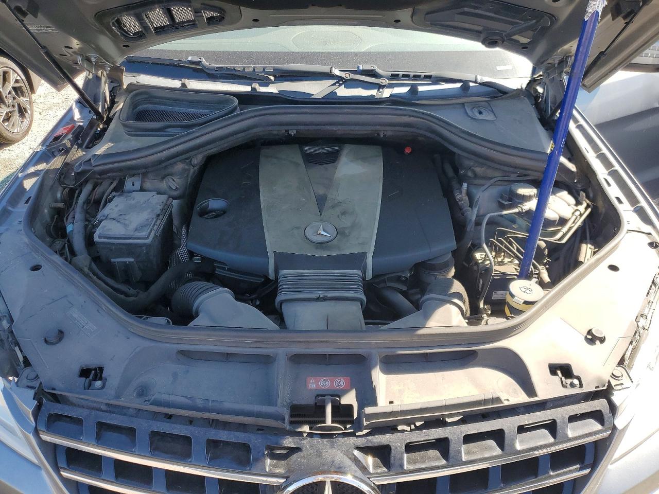 2012 Mercedes-benz Ml 350 Bluetec Серебряный vin: 4JGDA2EBXCA009268