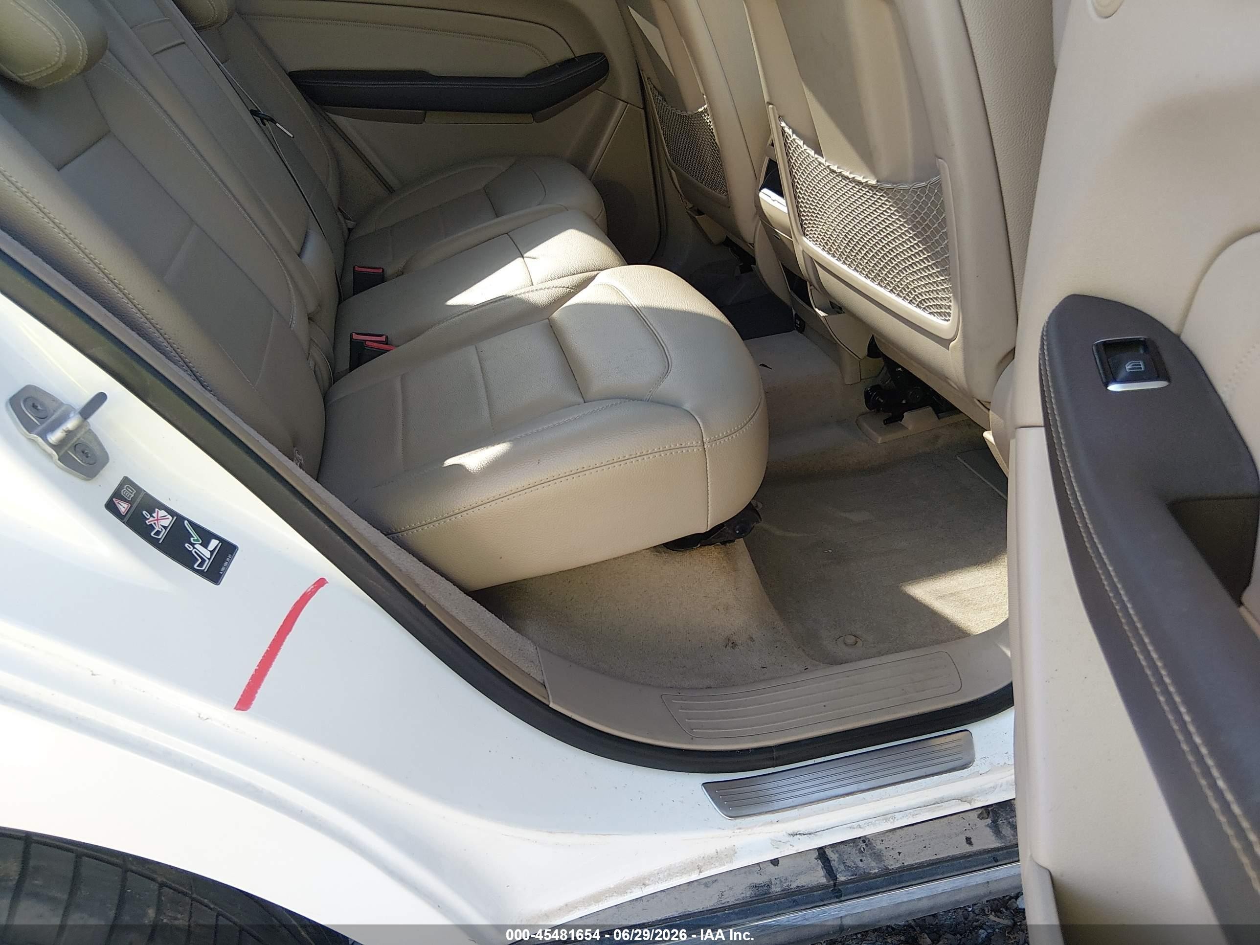 2012 Mercedes-benz Ml 350 Bluetec 4matic White vin: 4JGDA2EBXCA033330