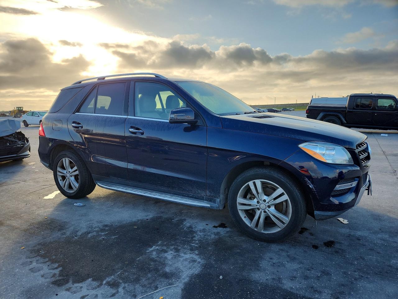 2013 Mercedes-benz Ml 350 Bluetec Blue vin: 4JGDA2EBXDA169619