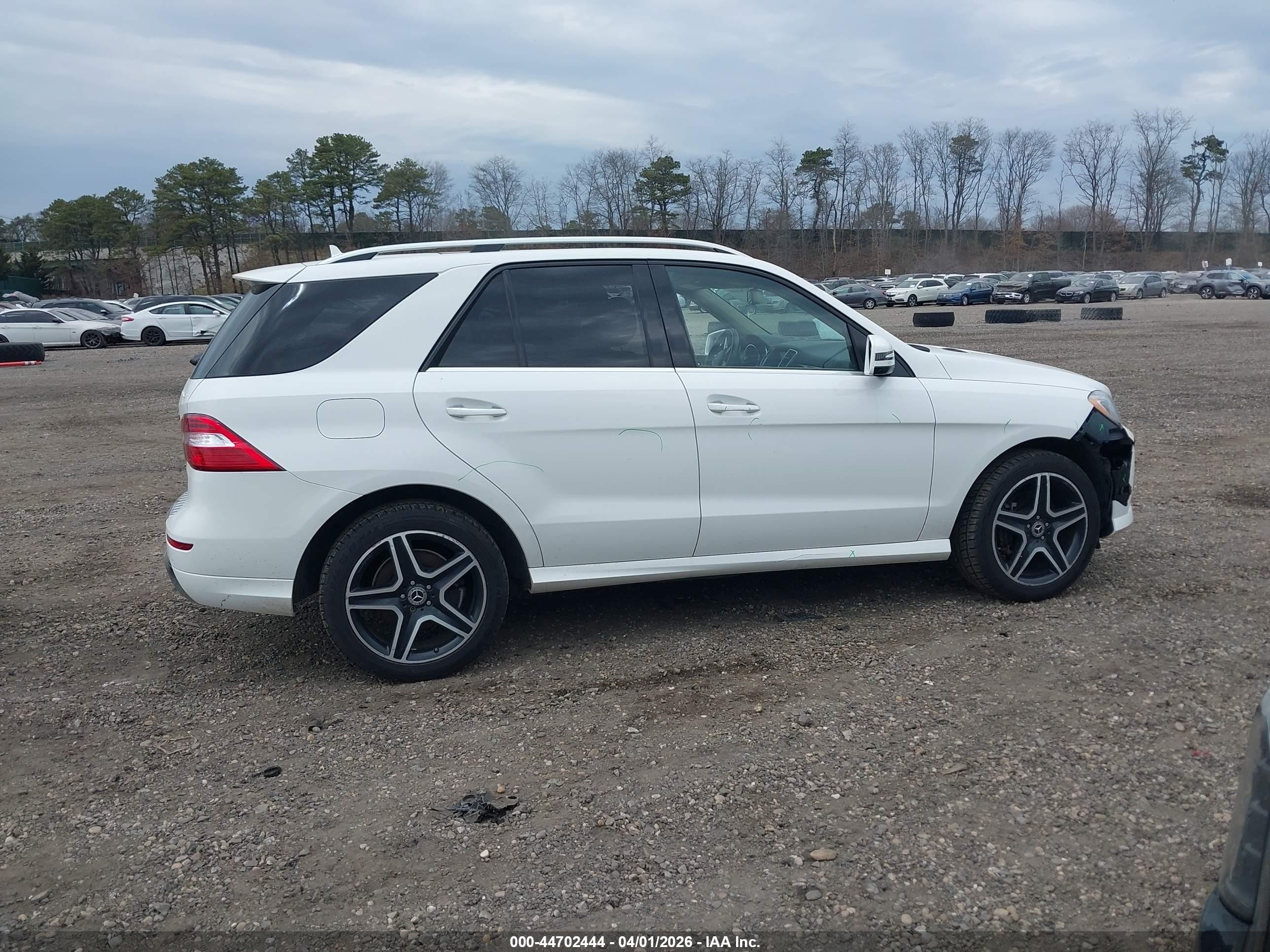 2015 Mercedes-benz Ml 400 4matic White vin: 4JGDA5GB2FA466756