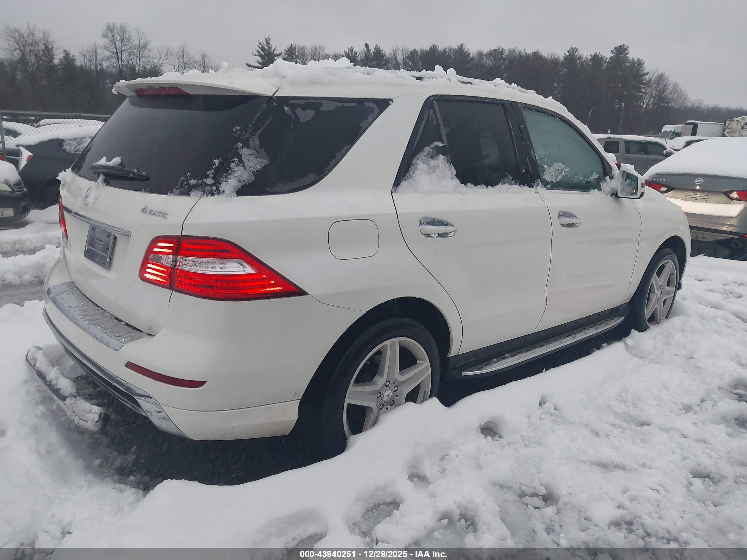 2015 Mercedes-benz Ml 400 4matic White vin: 4JGDA5GB2FA541200