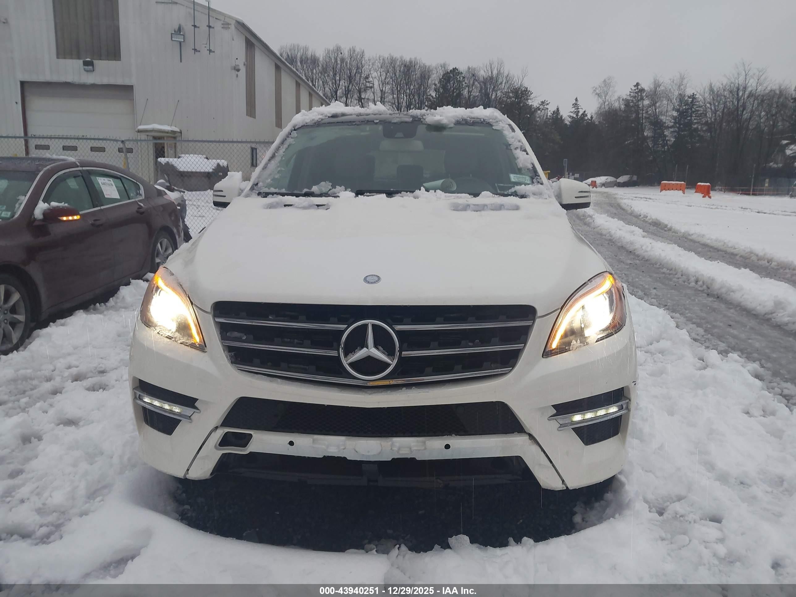 2015 Mercedes-benz Ml 400 4matic White vin: 4JGDA5GB2FA541200