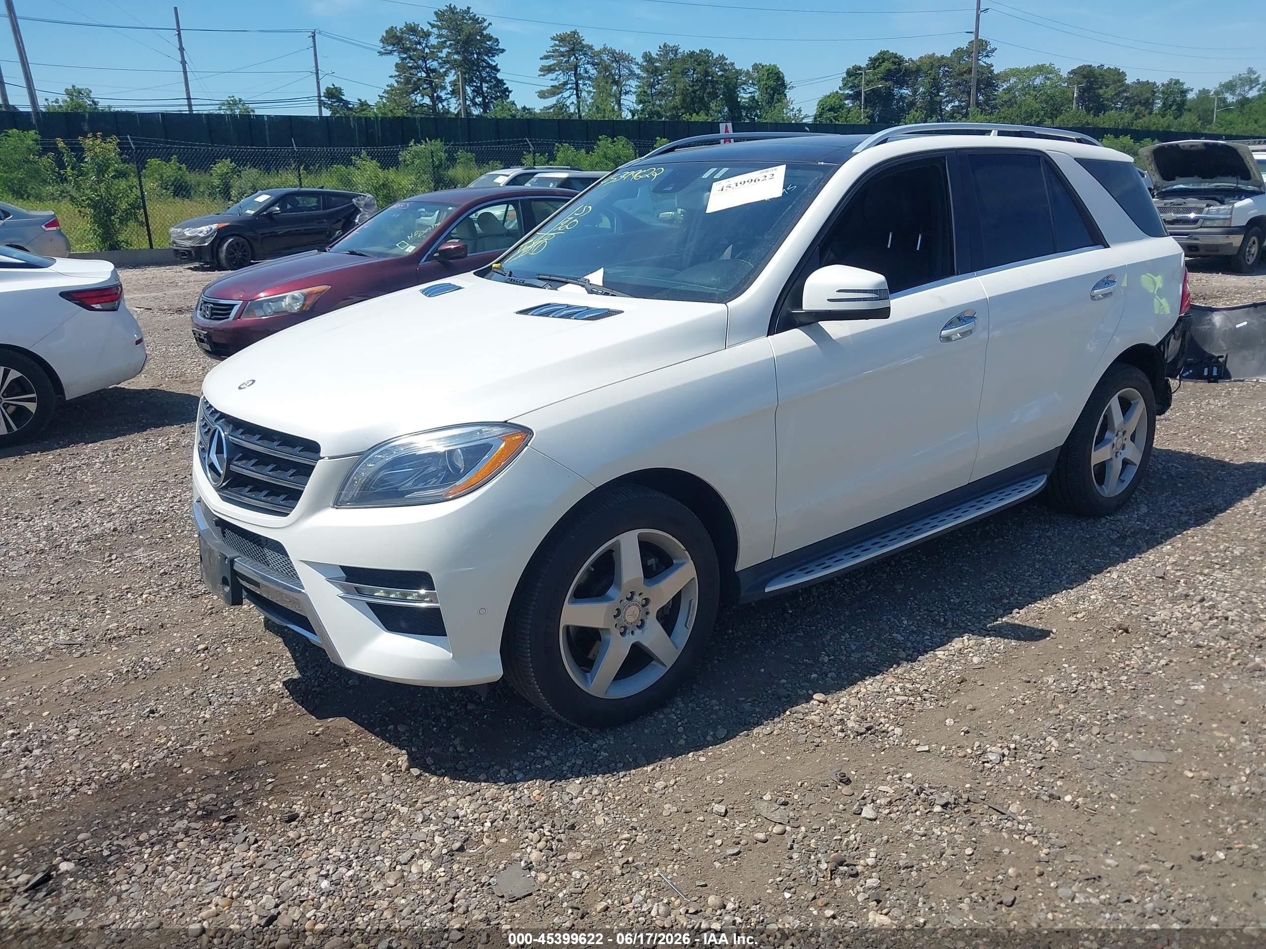 2015 Mercedes-benz Ml 400 4matic White vin: 4JGDA5GB4FA554658