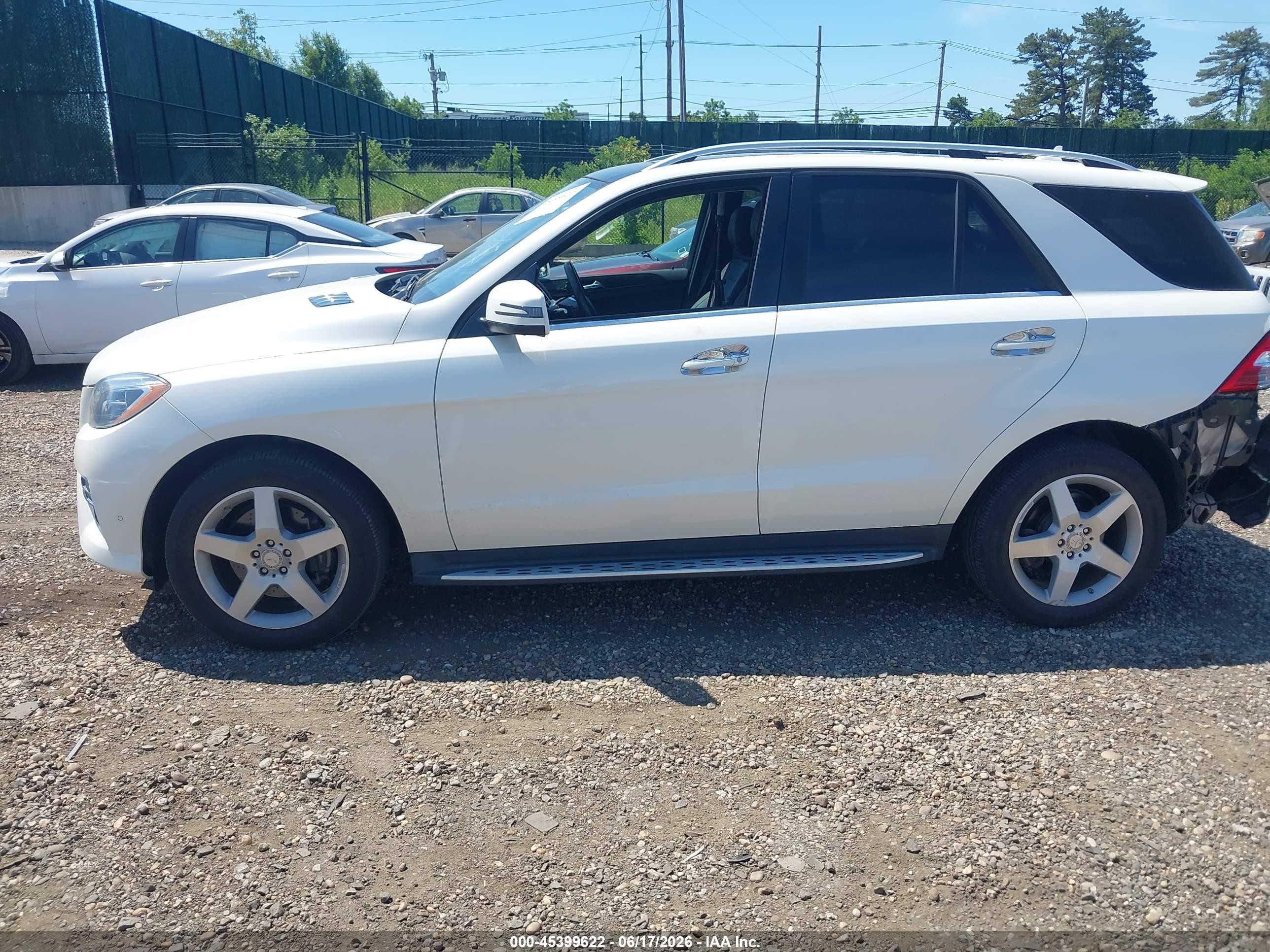 2015 Mercedes-benz Ml 400 4matic White vin: 4JGDA5GB4FA554658
