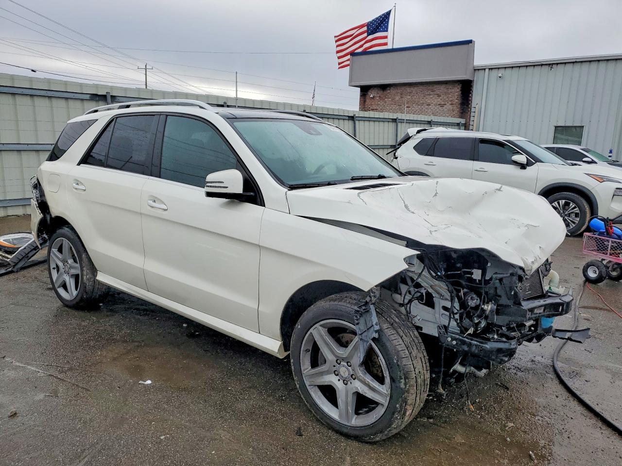 2015 Mercedes-benz Ml 400 4matic Белый vin: 4JGDA5GB9FA457245