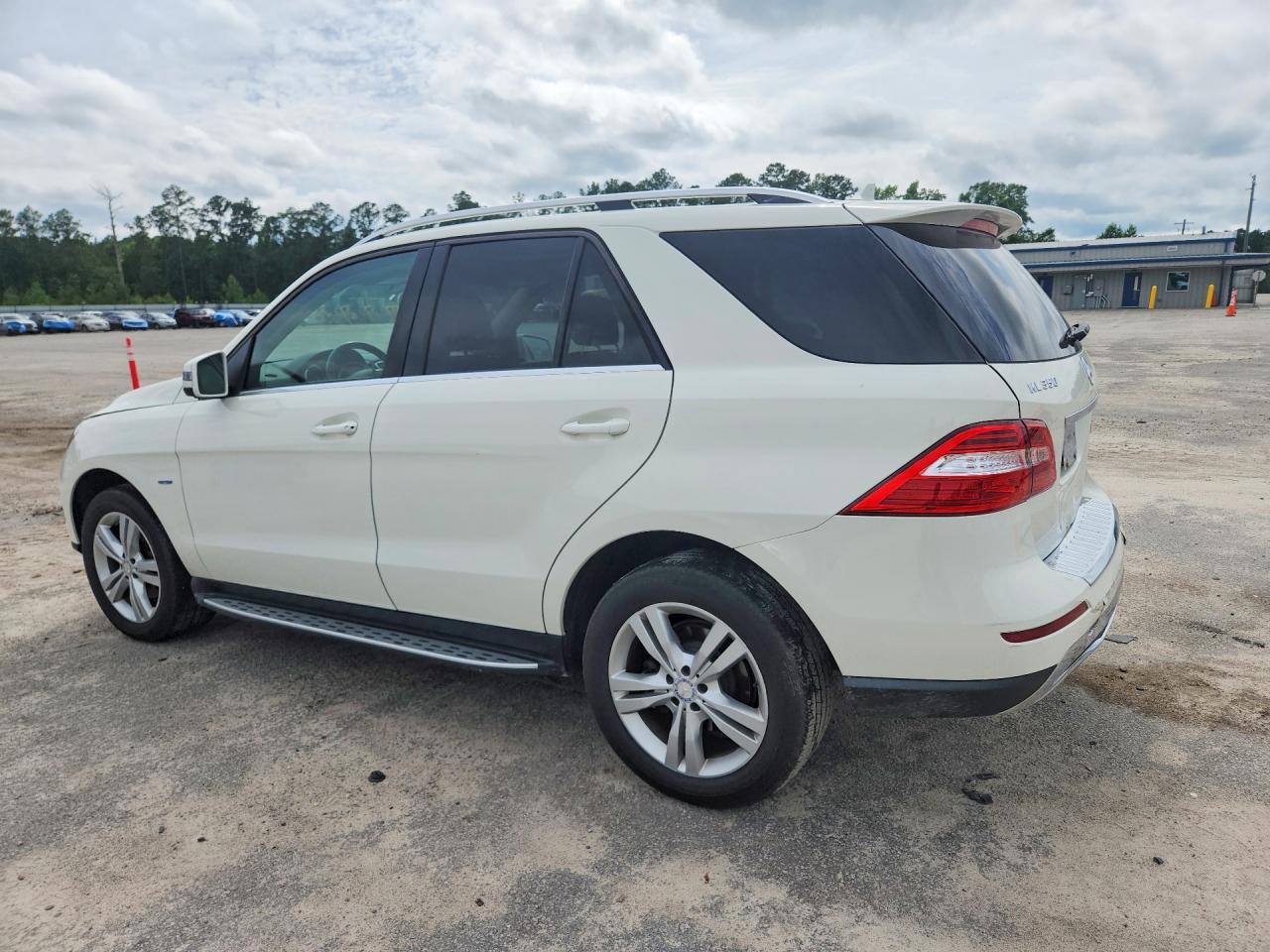 2012 Mercedes-benz Ml 350 4matic White vin: 4JGDA5HB0CA043166