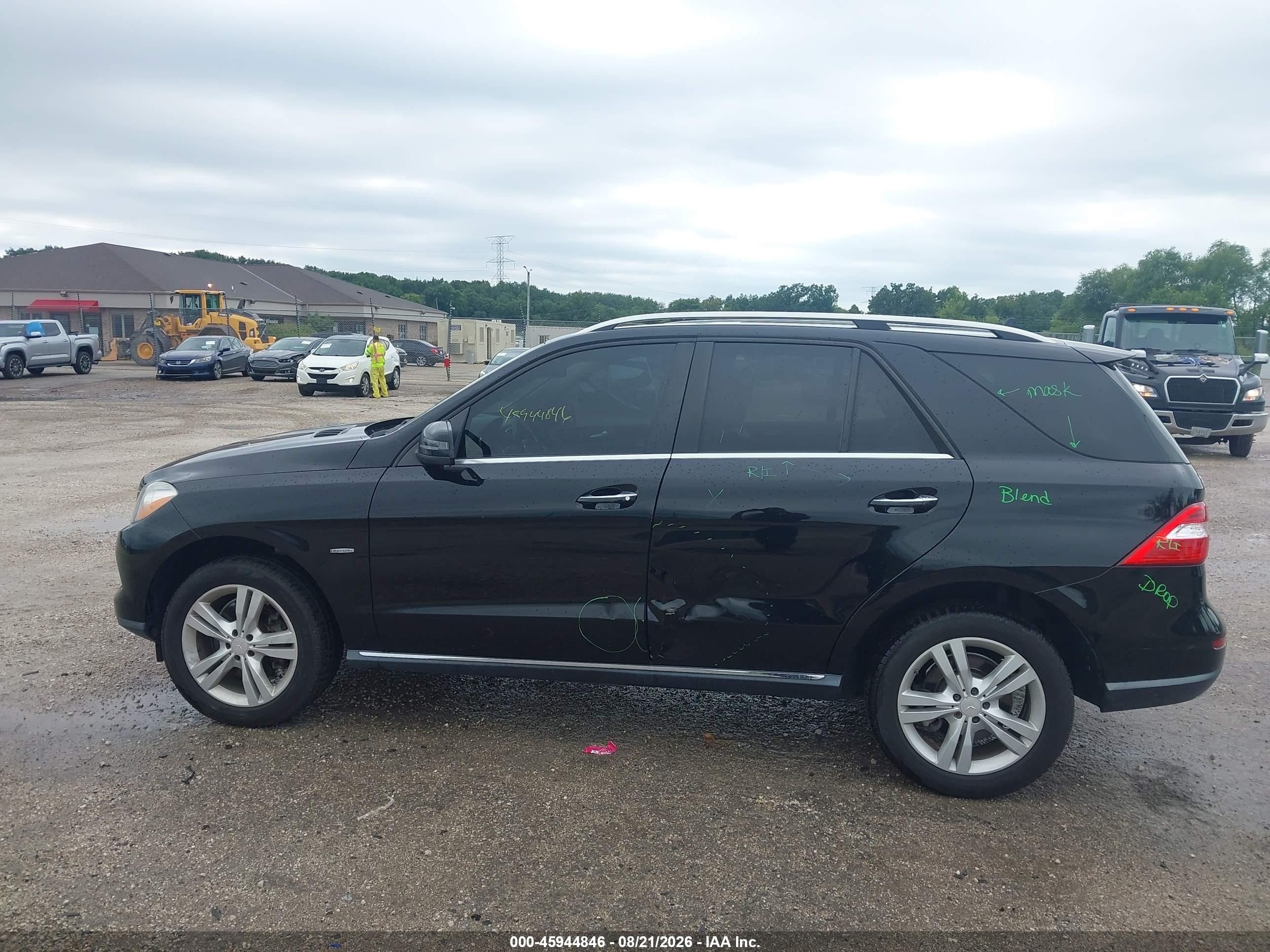 2012 Mercedes-benz Ml 350 4matic Black vin: 4JGDA5HB0CA061957