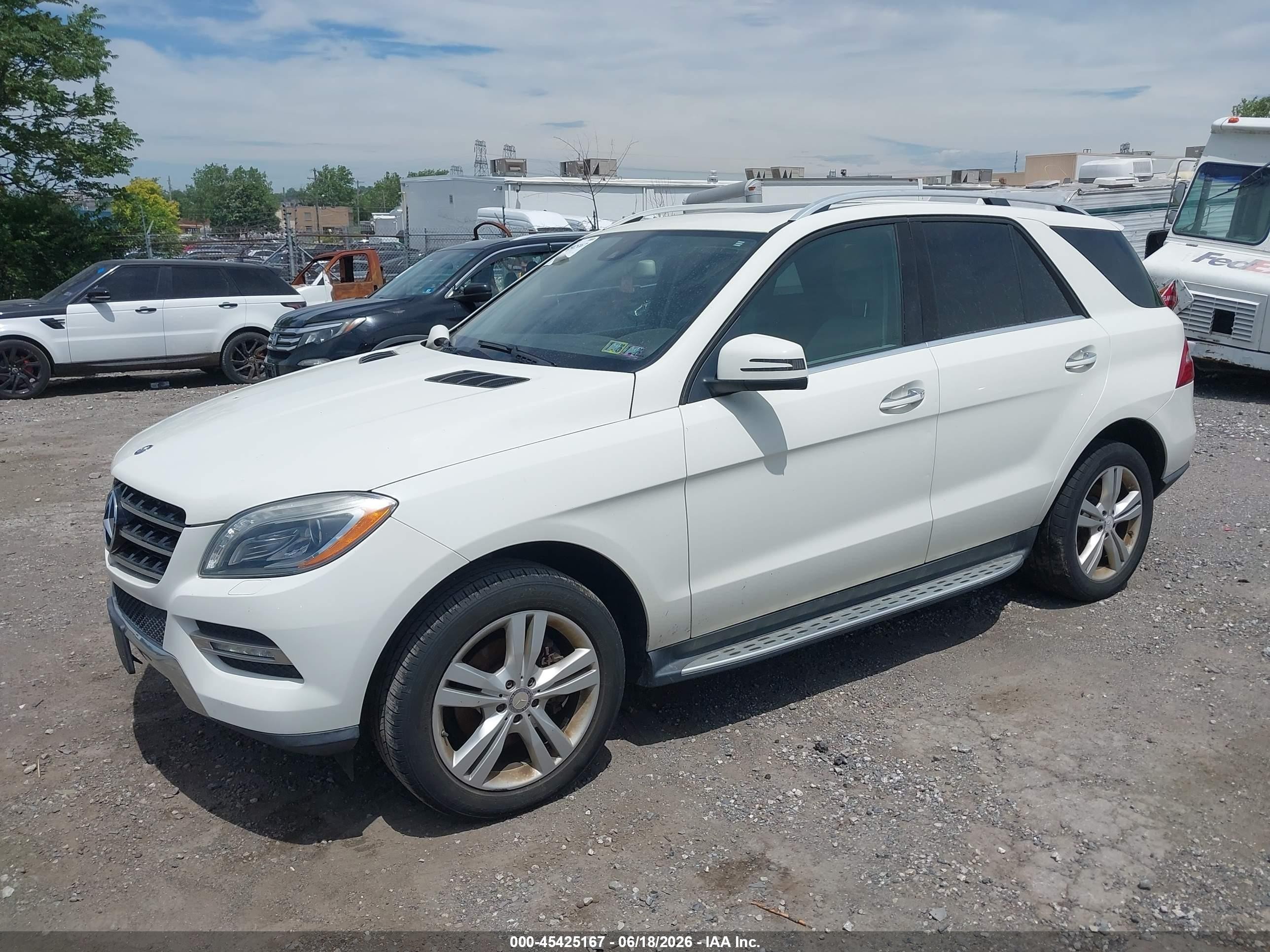 2013 Mercedes-benz Ml 350 4matic Белый vin: 4JGDA5HB0DA101021