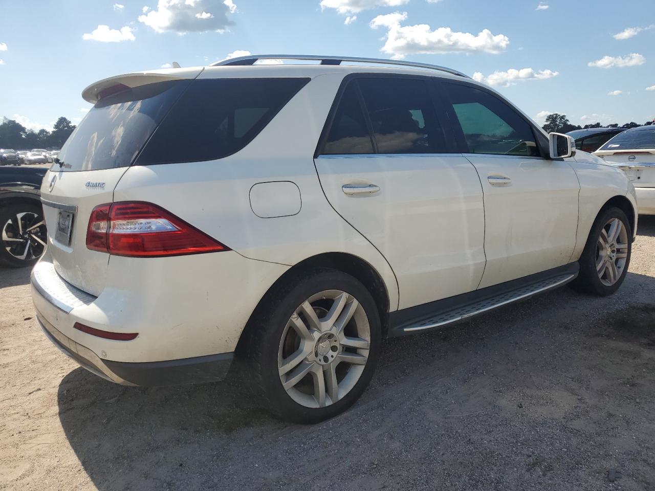 2013 Mercedes-benz Ml 350 4matic Белый vin: 4JGDA5HB0DA160280