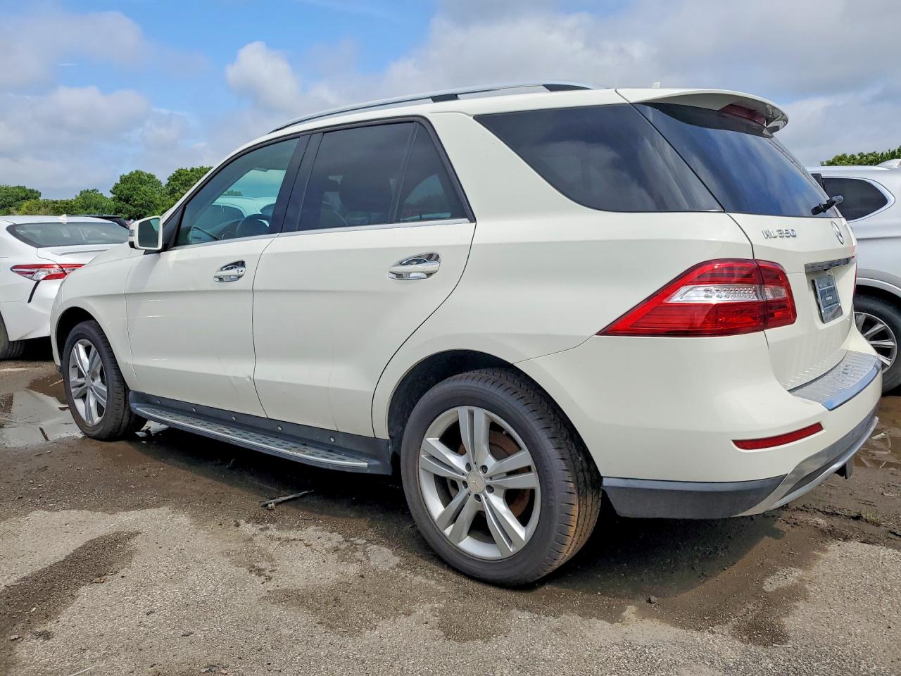 2013 Mercedes-benz Ml 350 4matic White vin: 4JGDA5HB0DA189102