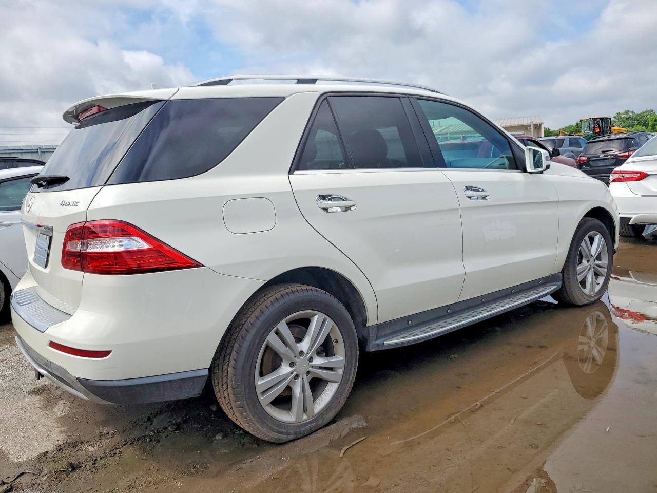 2013 Mercedes-benz Ml 350 4matic White vin: 4JGDA5HB0DA189102