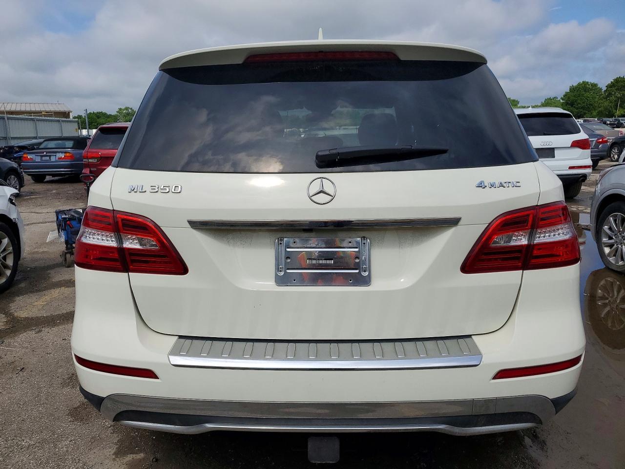 2013 Mercedes-benz Ml 350 4matic White vin: 4JGDA5HB0DA189102