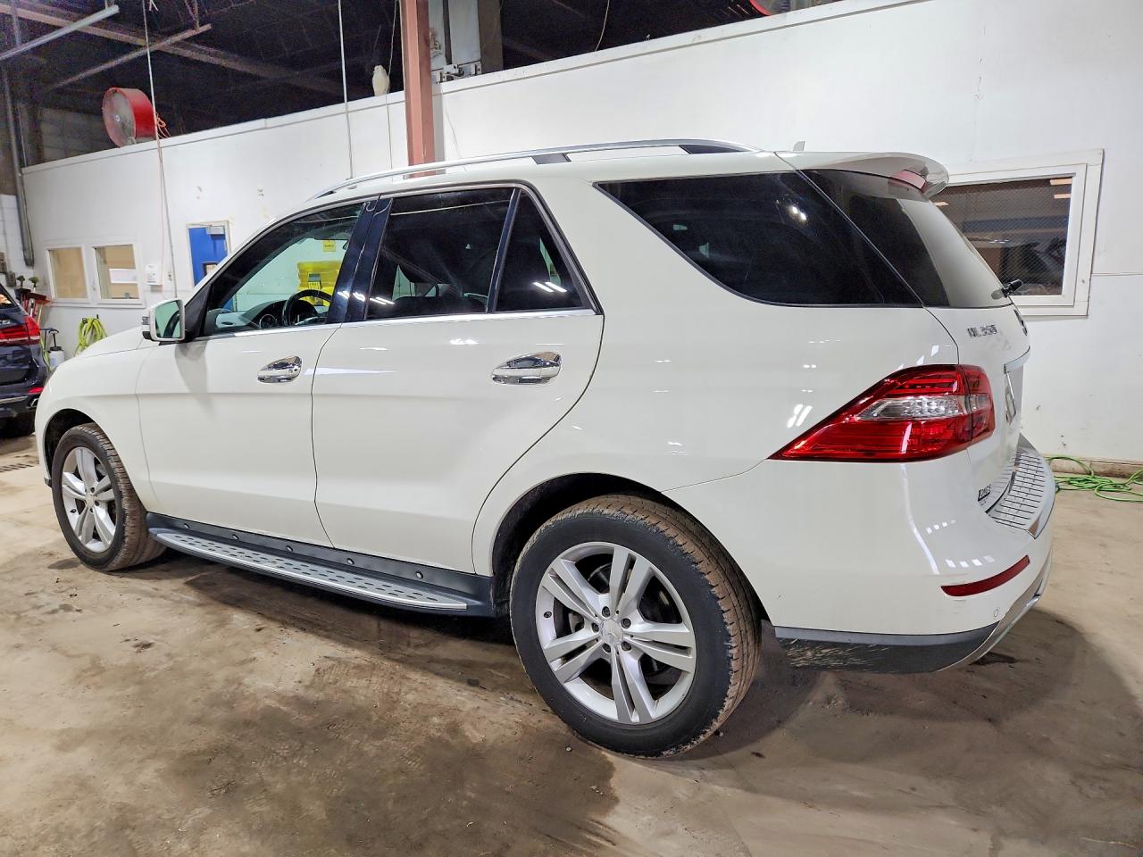 2013 Mercedes-benz Ml 350 4matic White vin: 4JGDA5HB0DA207548