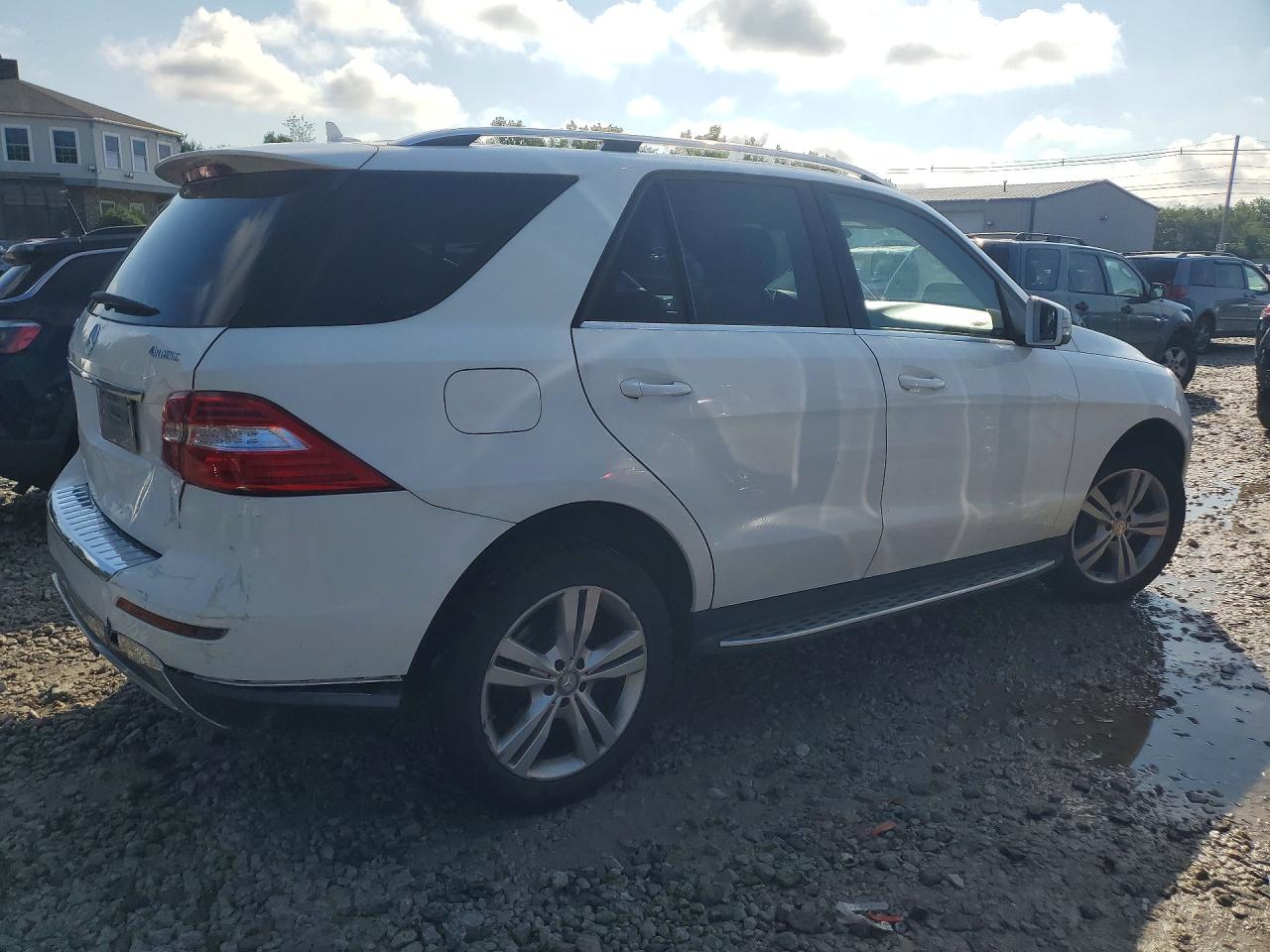 2014 Mercedes-benz Ml 350 4matic White vin: 4JGDA5HB0EA328050