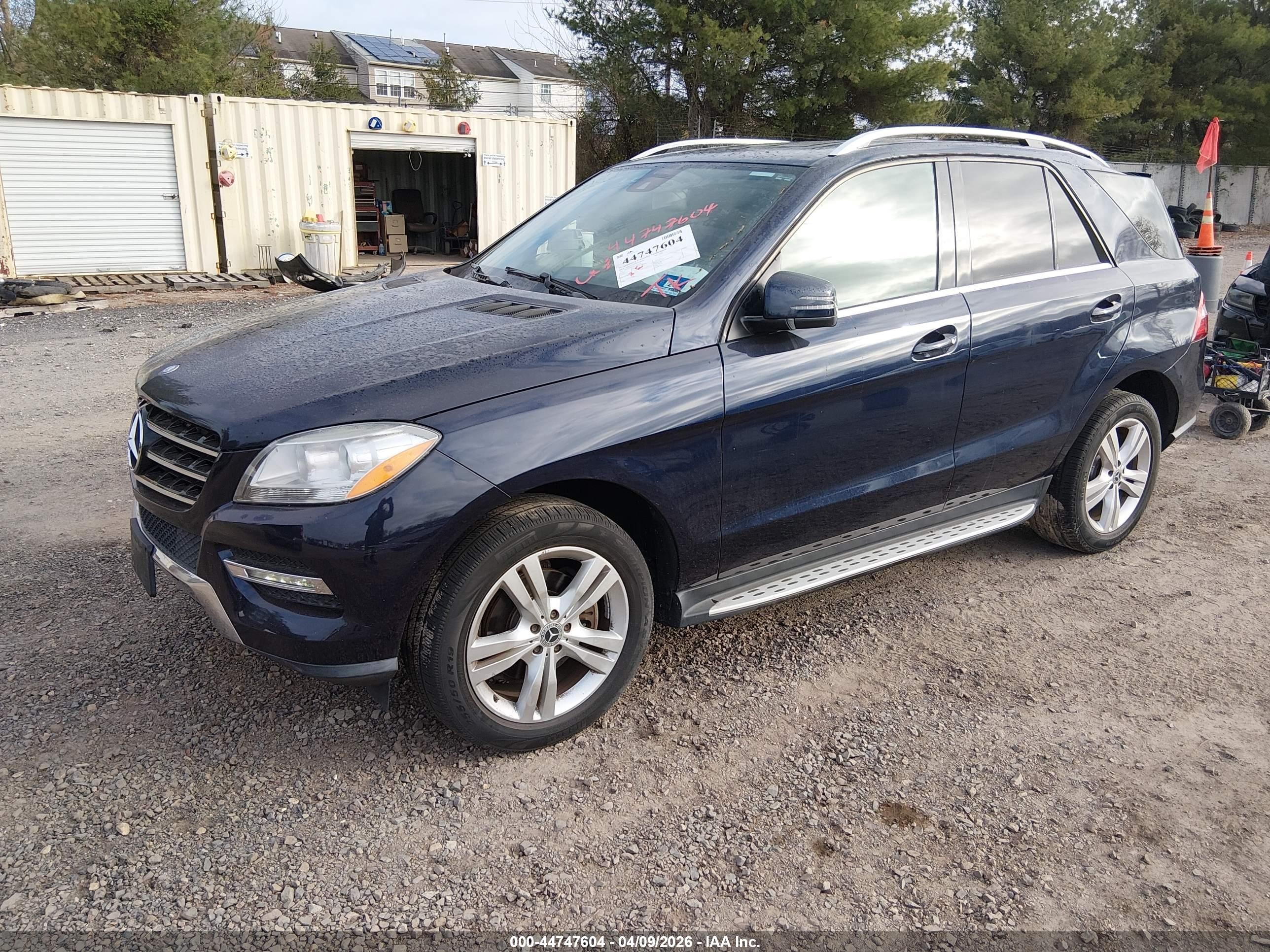 2014 Mercedes-benz Ml 350 4matic Dark Blue vin: 4JGDA5HB0EA367558