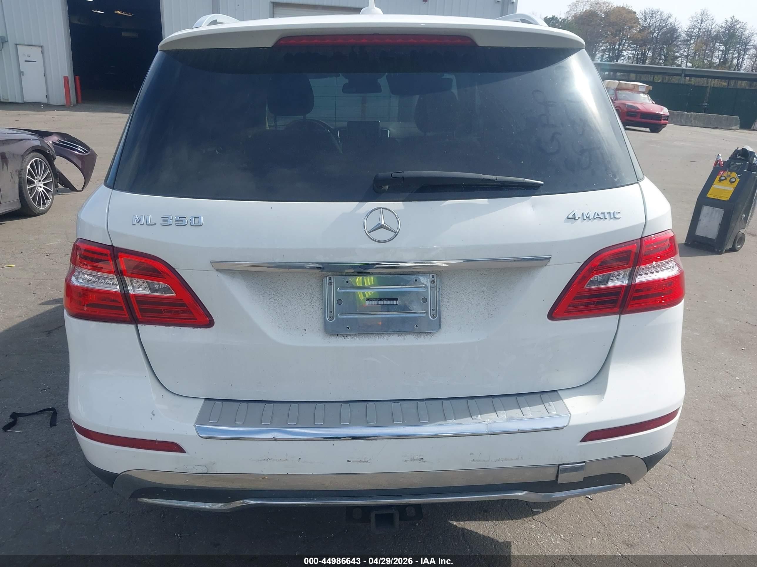 2014 Mercedes-benz Ml 350 4matic White vin: 4JGDA5HB0EA414295