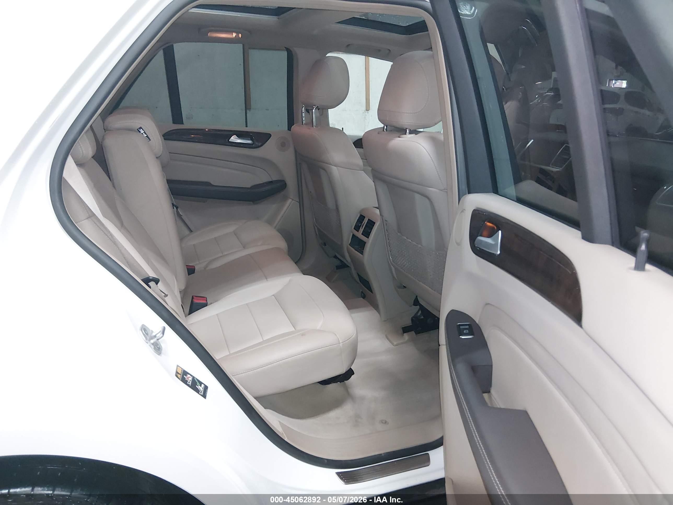2015 Mercedes-benz Ml 350 4matic Белый vin: 4JGDA5HB0FA455995