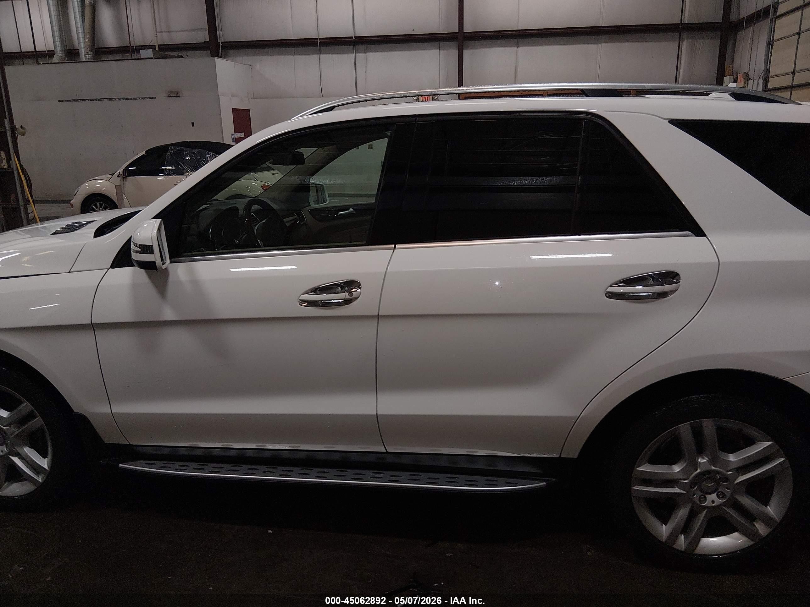2015 Mercedes-benz Ml 350 4matic Белый vin: 4JGDA5HB0FA455995