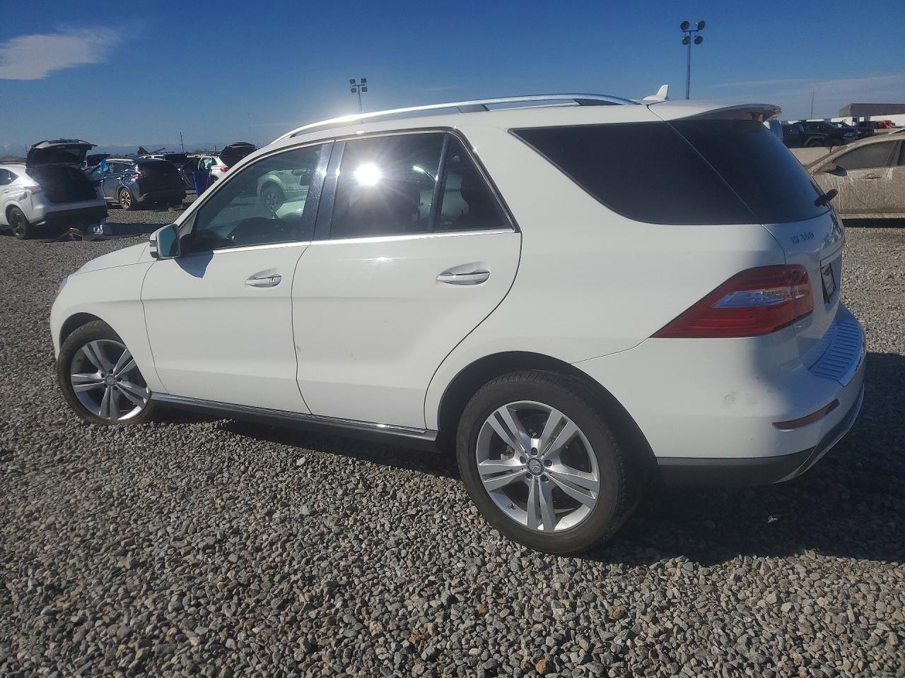2015 Mercedes-benz Ml 350 4matic White vin: 4JGDA5HB0FA474126