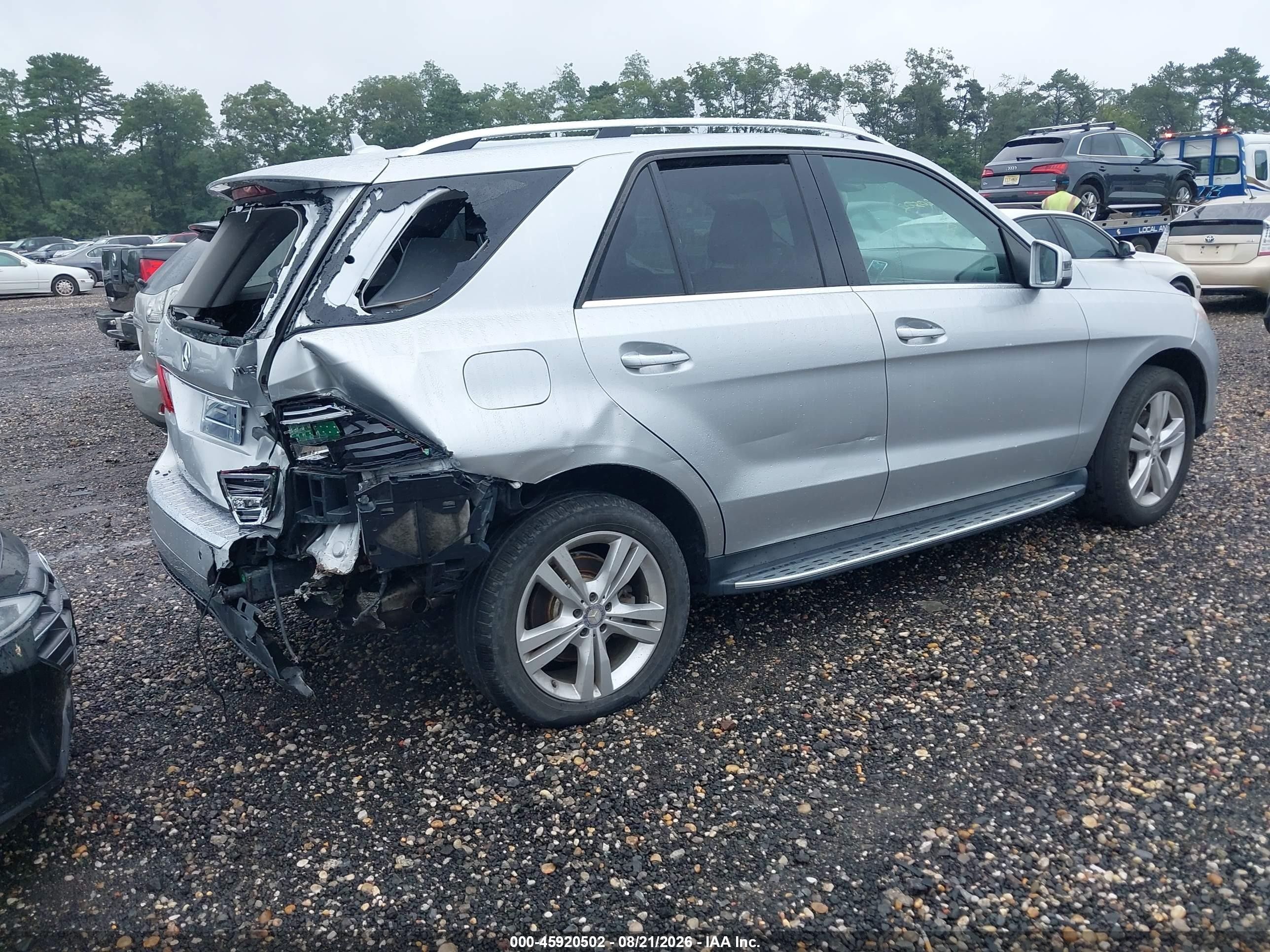 2015 Mercedes-benz Ml 350 4matic Серебряный vin: 4JGDA5HB0FA480248