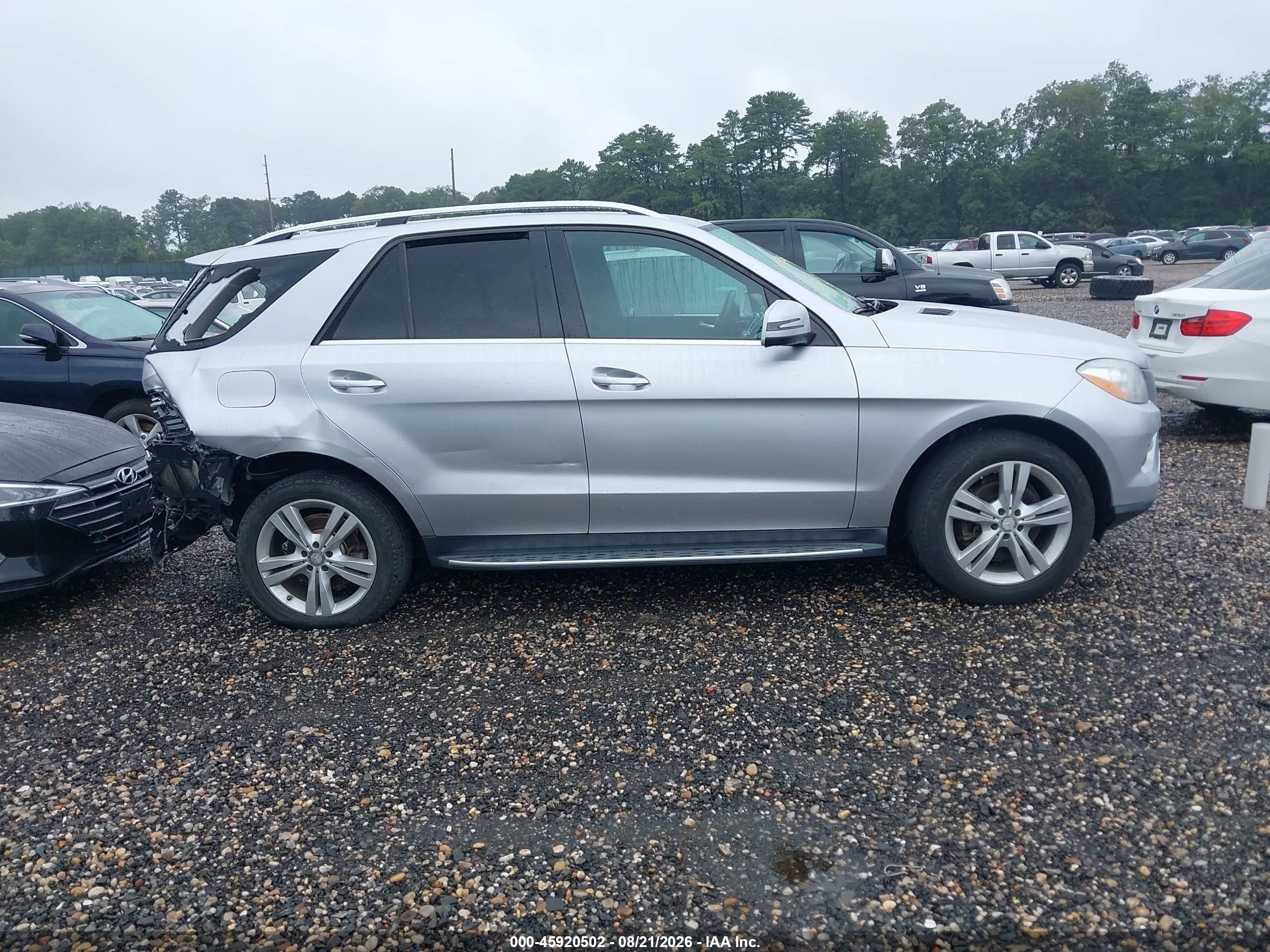 2015 Mercedes-benz Ml 350 4matic Серебряный vin: 4JGDA5HB0FA480248