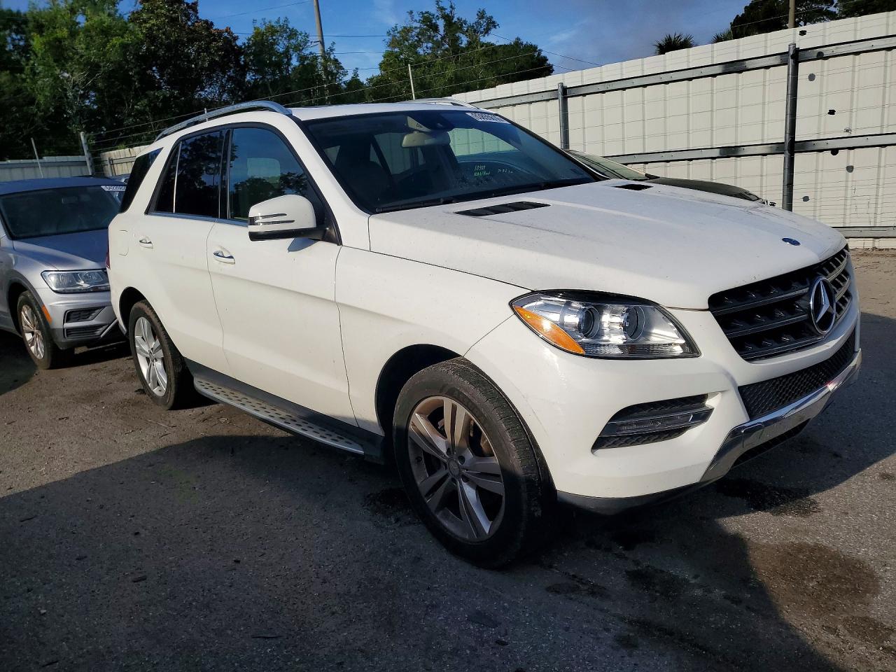2015 Mercedes-benz Ml 350 4matic White vin: 4JGDA5HB0FA490035