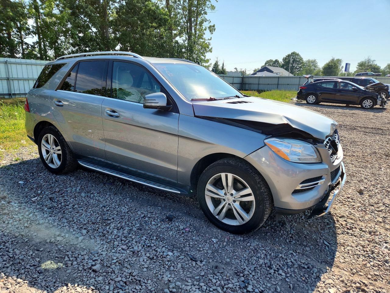 2015 Mercedes-benz Ml 350 4matic Серебряный vin: 4JGDA5HB0FA541081