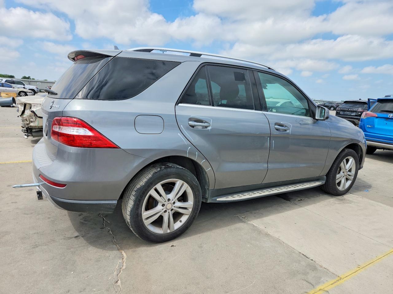 2015 Mercedes-benz Ml 350 4matic Silver vin: 4JGDA5HB0FA605040