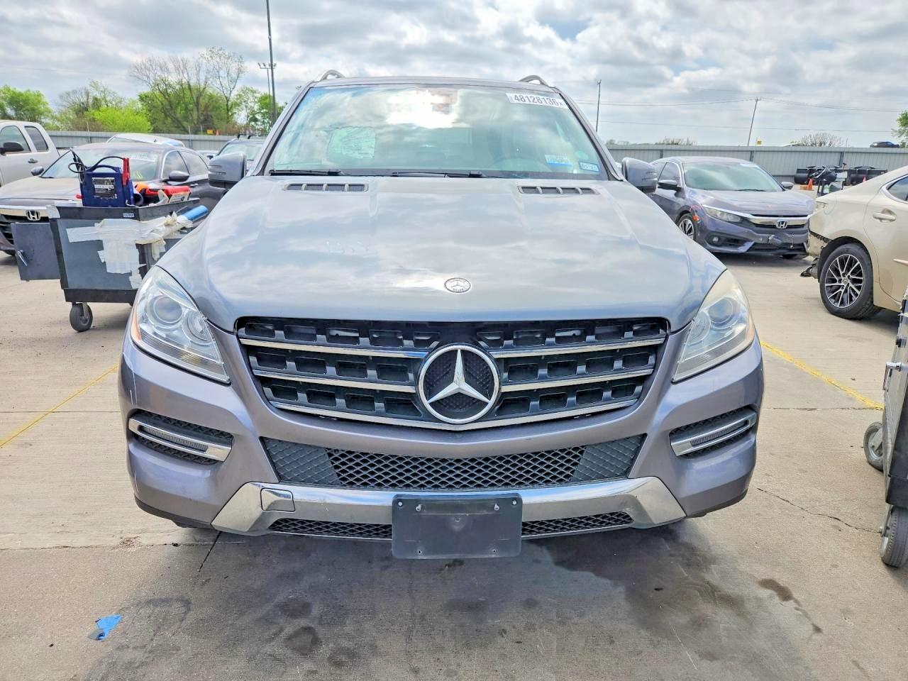 2015 Mercedes-benz Ml 350 4matic Silver vin: 4JGDA5HB0FA605040