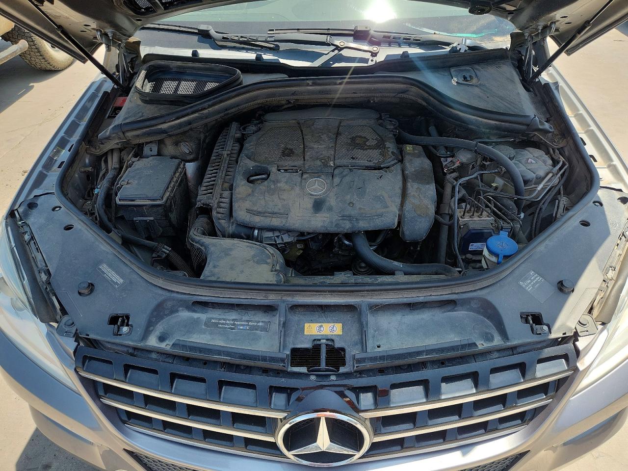 2015 Mercedes-benz Ml 350 4matic Серебряный vin: 4JGDA5HB0FA605040