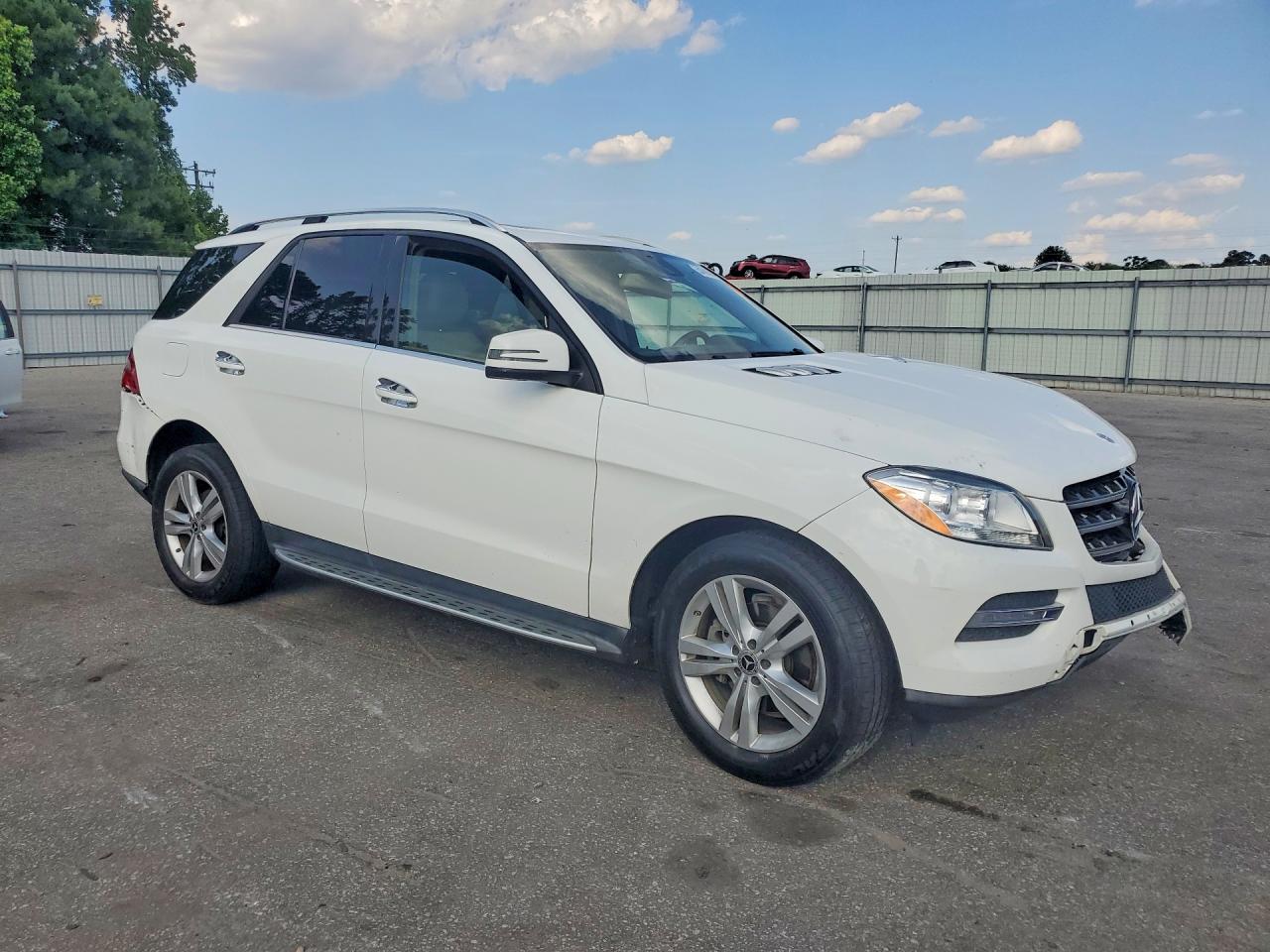 2015 Mercedes-benz Ml 350 4matic Белый vin: 4JGDA5HB0FA615342