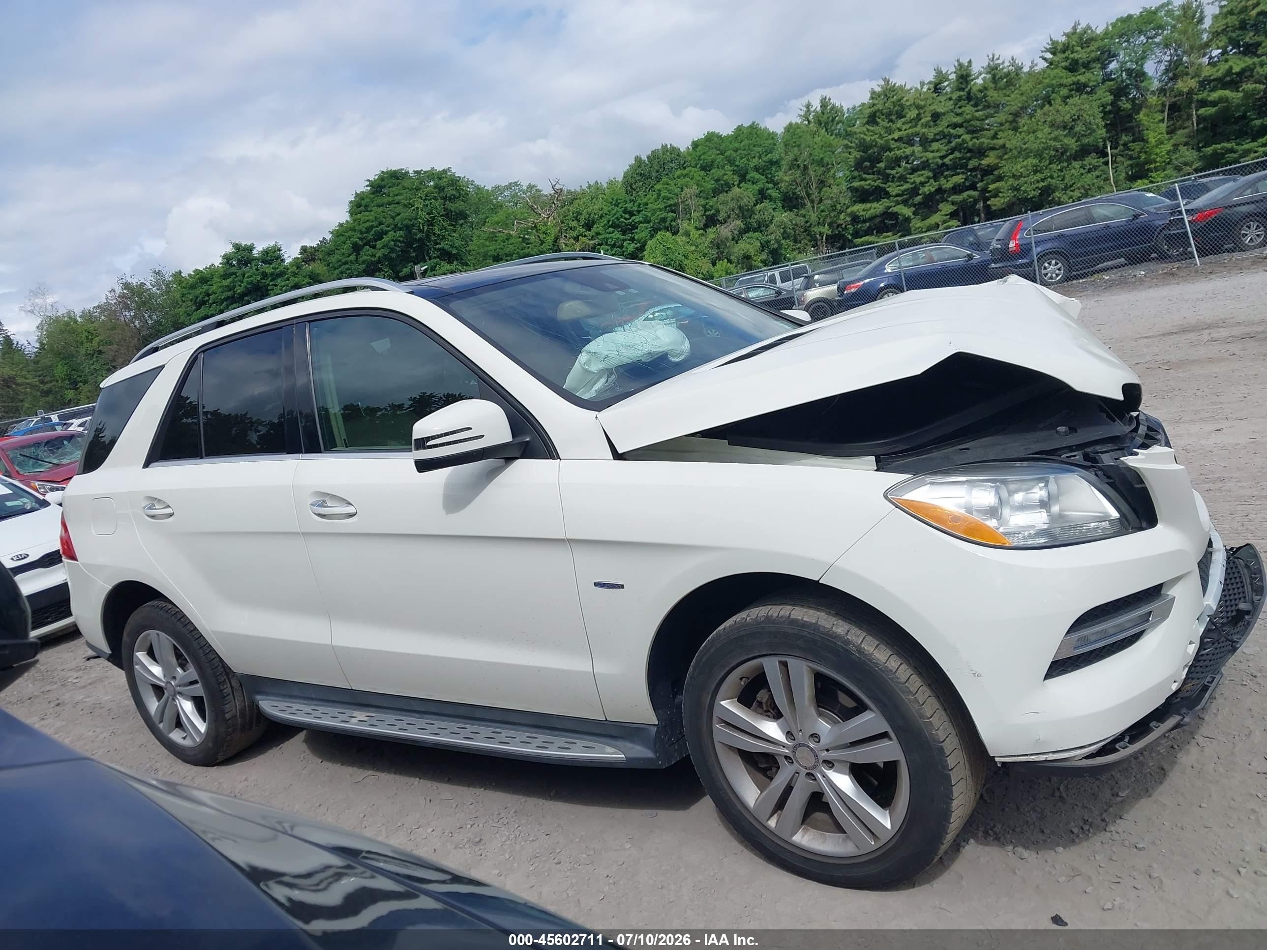 2012 Mercedes-benz Ml 350 4matic White vin: 4JGDA5HB1CA033276