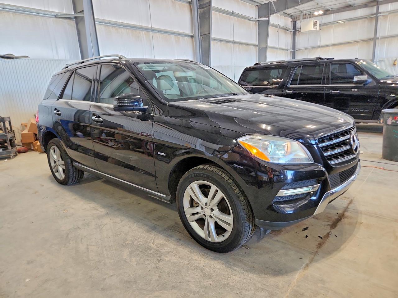 2012 Mercedes-benz Ml 350 4matic Черный vin: 4JGDA5HB1CA063734