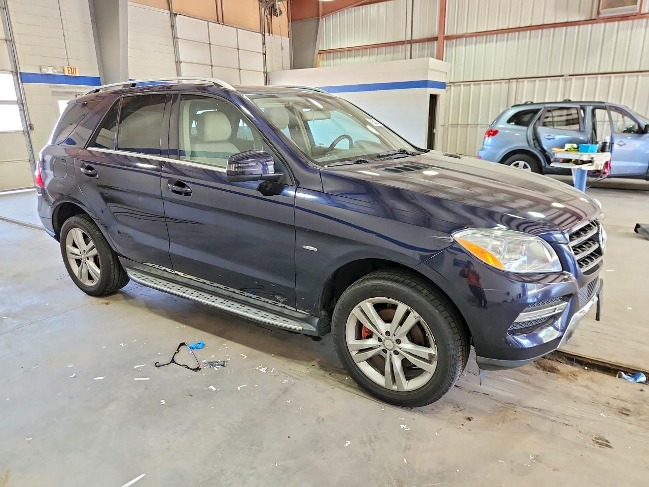2012 Mercedes-benz Ml 350 4matic Blue vin: 4JGDA5HB1CA075124