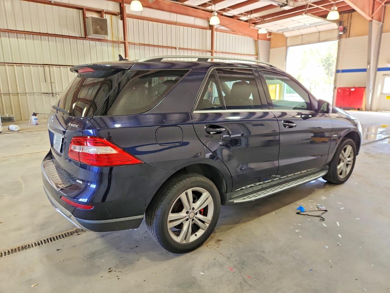 2012 Mercedes-benz Ml 350 4matic Blue vin: 4JGDA5HB1CA075124