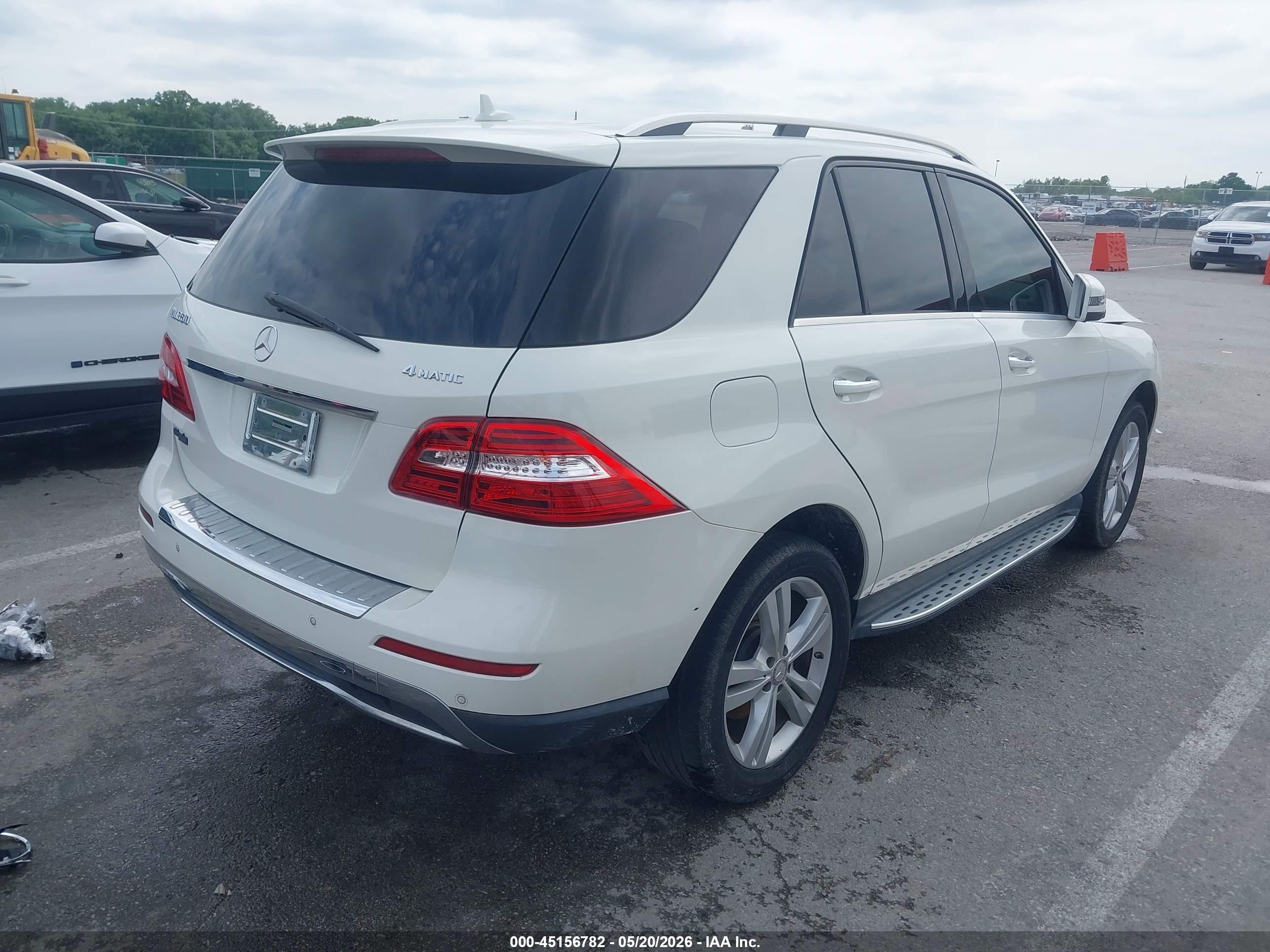 2013 Mercedes-benz Ml 350 4matic Белый vin: 4JGDA5HB1DA125456