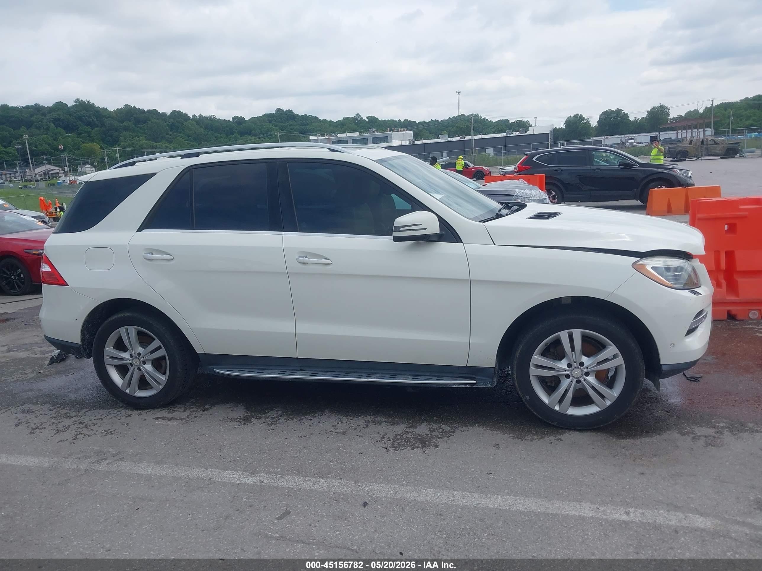 2013 Mercedes-benz Ml 350 4matic Белый vin: 4JGDA5HB1DA125456