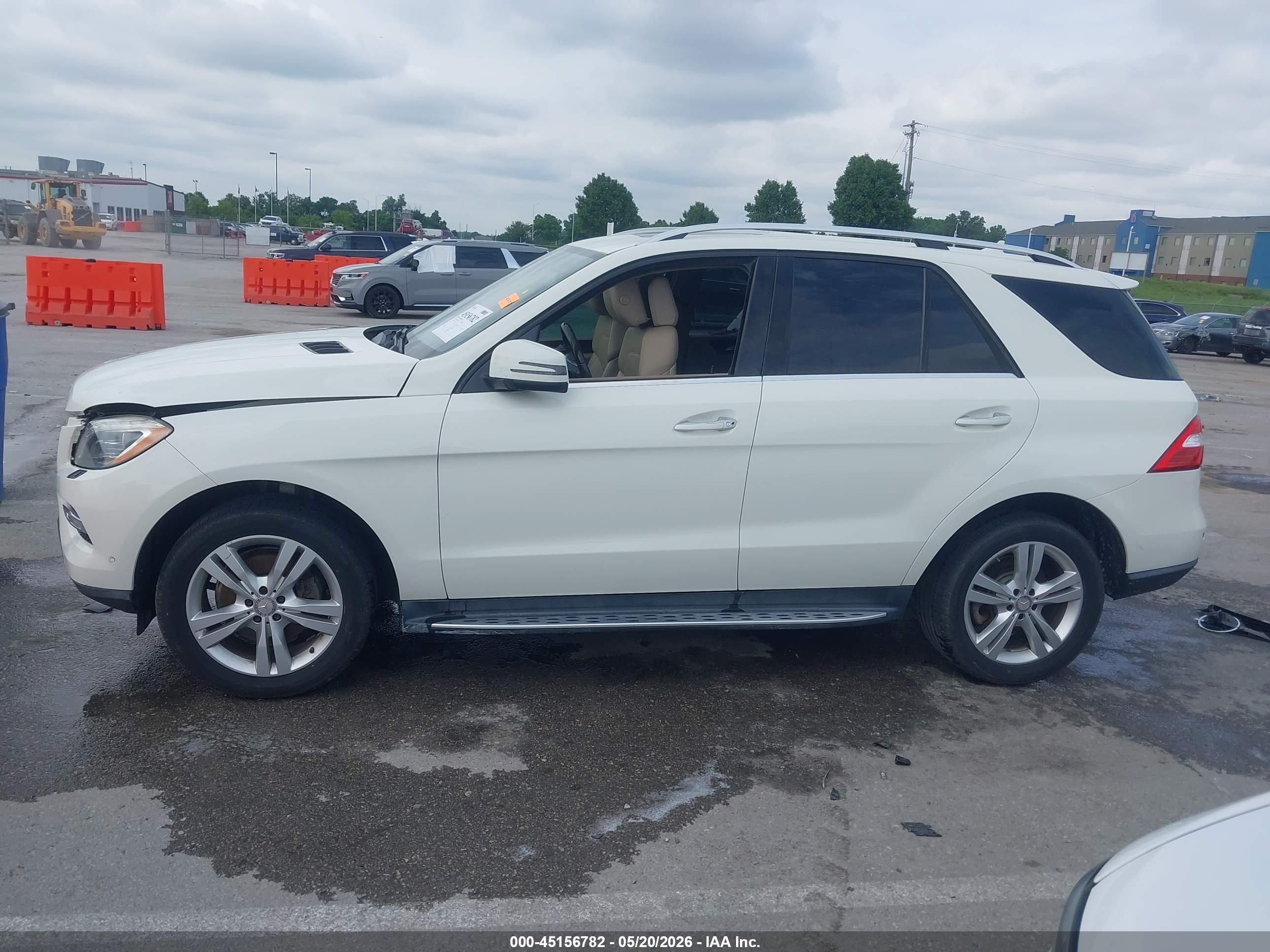 2013 Mercedes-benz Ml 350 4matic Белый vin: 4JGDA5HB1DA125456